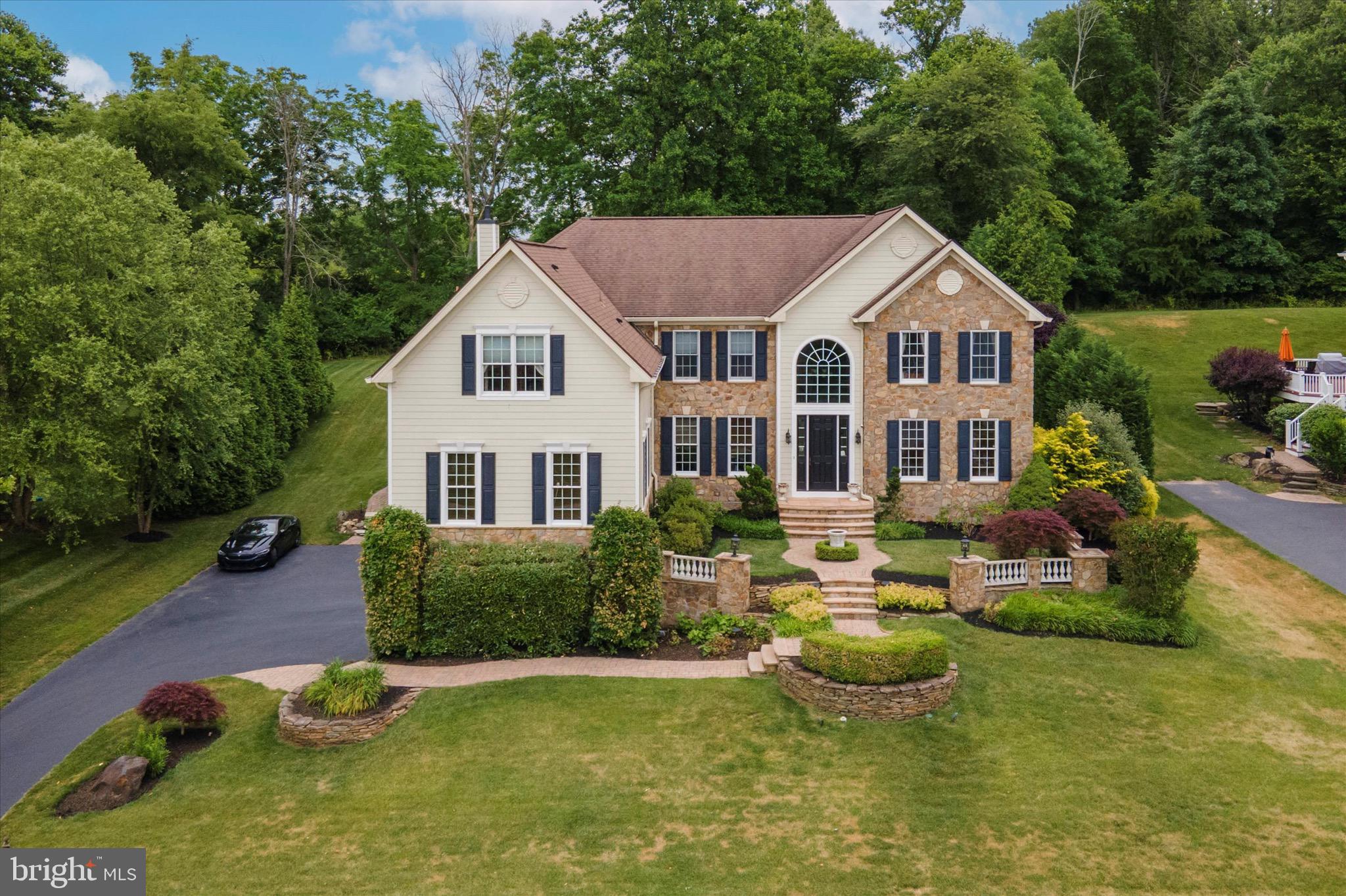 TALL TREES AT THOR - Residential