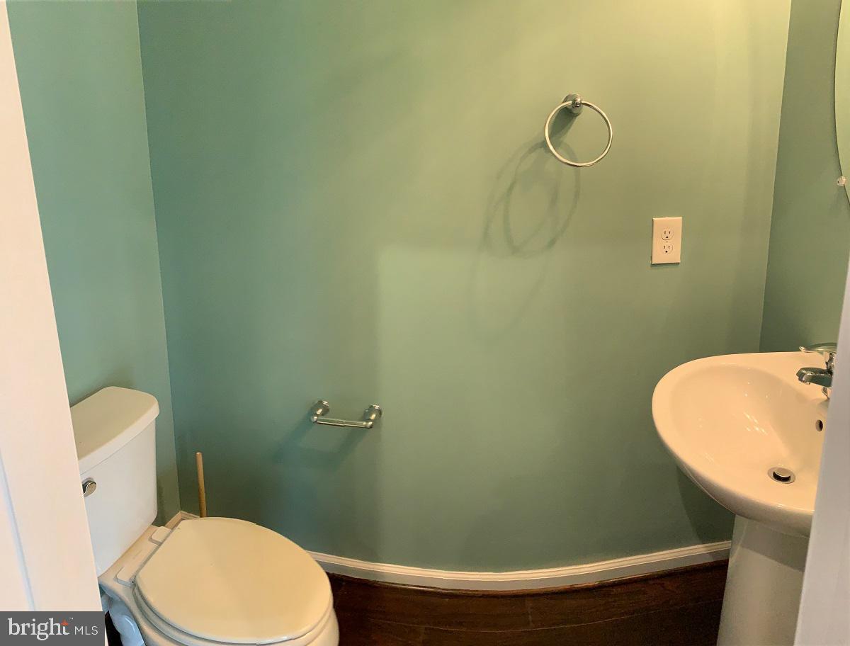 CHERRY HILL CROSSING - Residential Lease