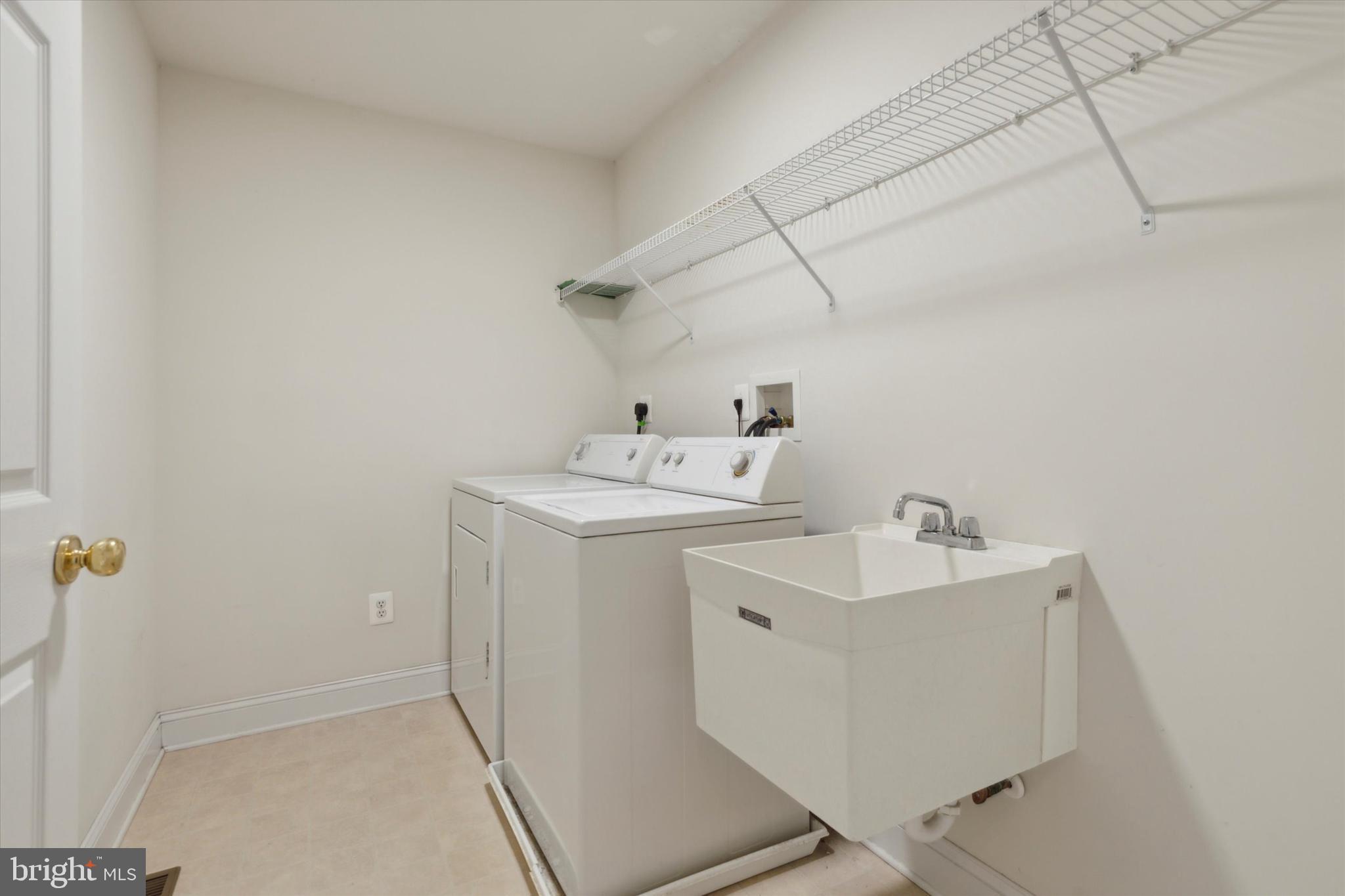 PENLLYN GREENE - Residential Lease