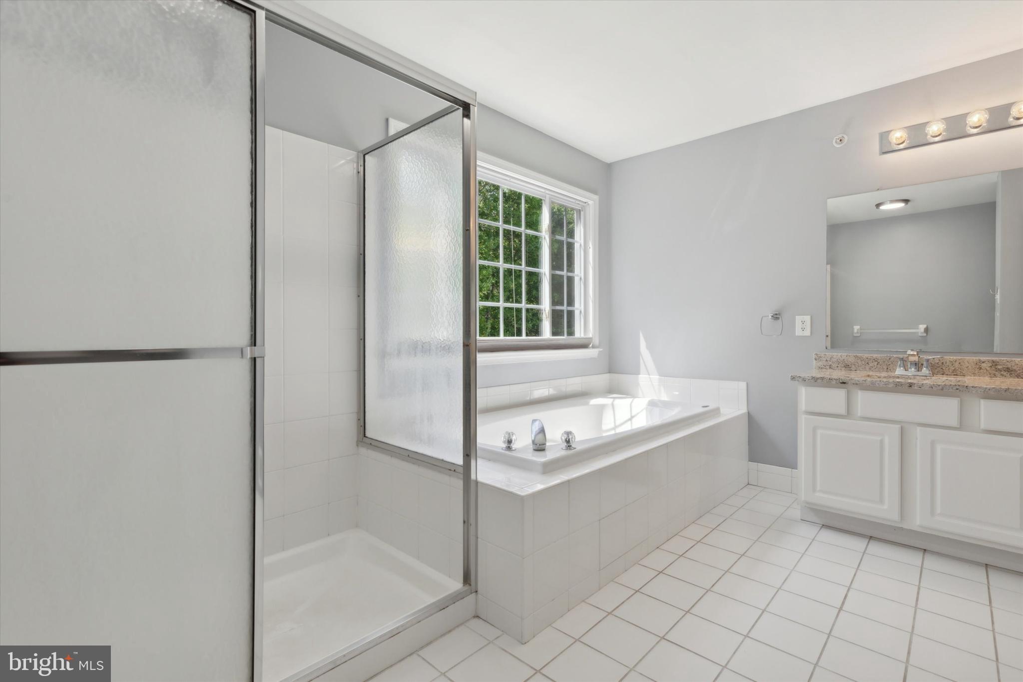 PENLLYN GREENE - Residential Lease