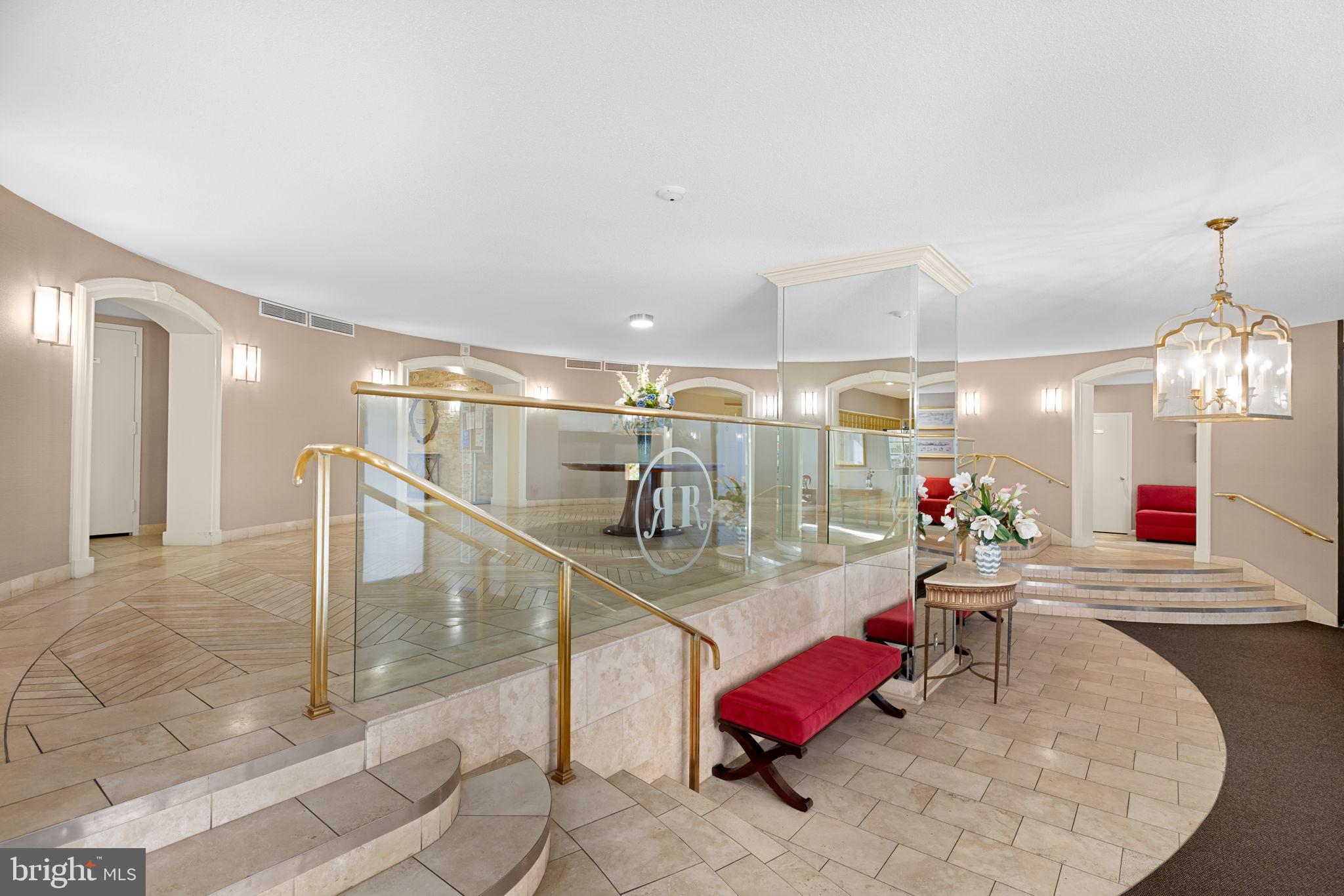 ROTONDA - Residential