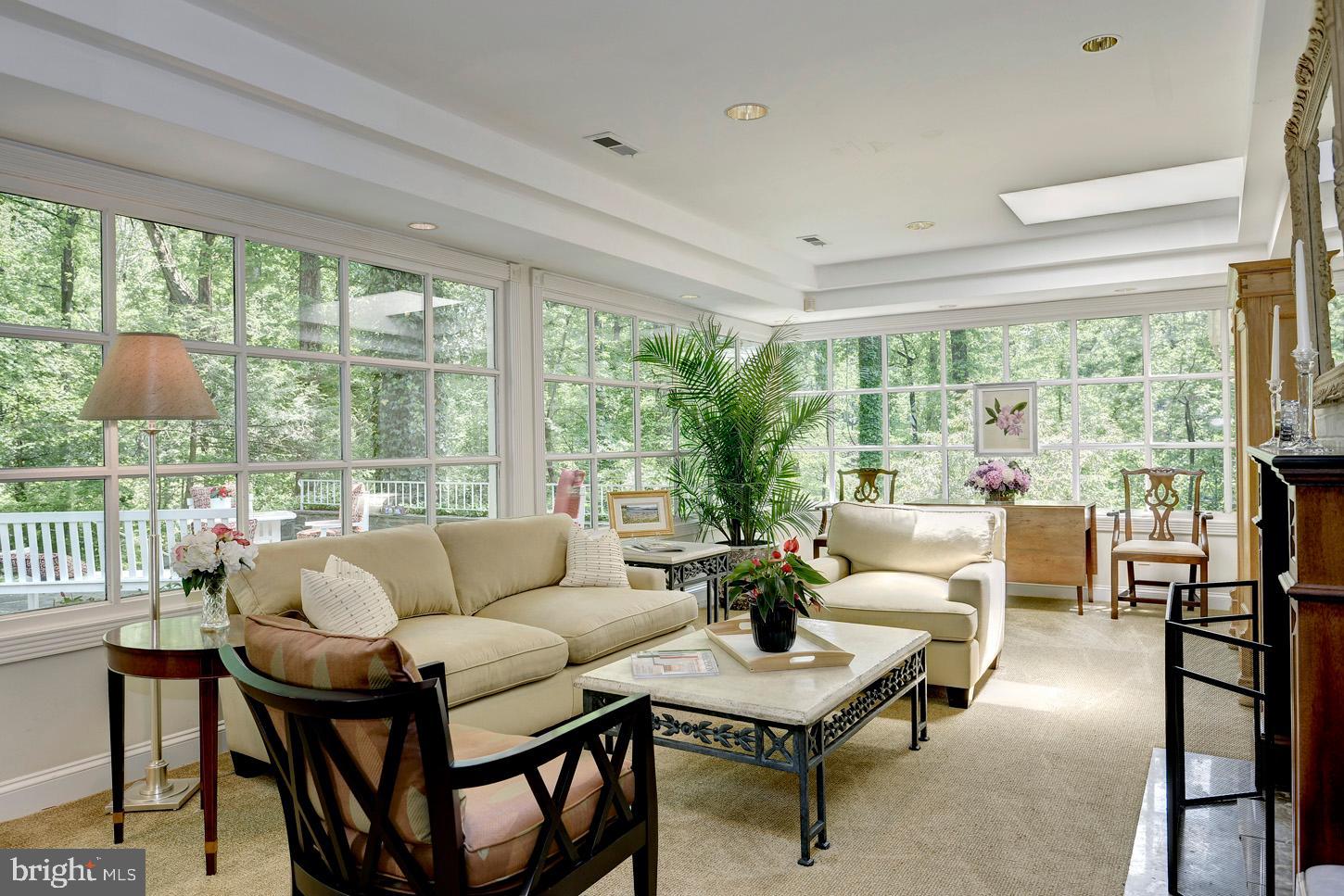 POTOMAC FALLS - Residential