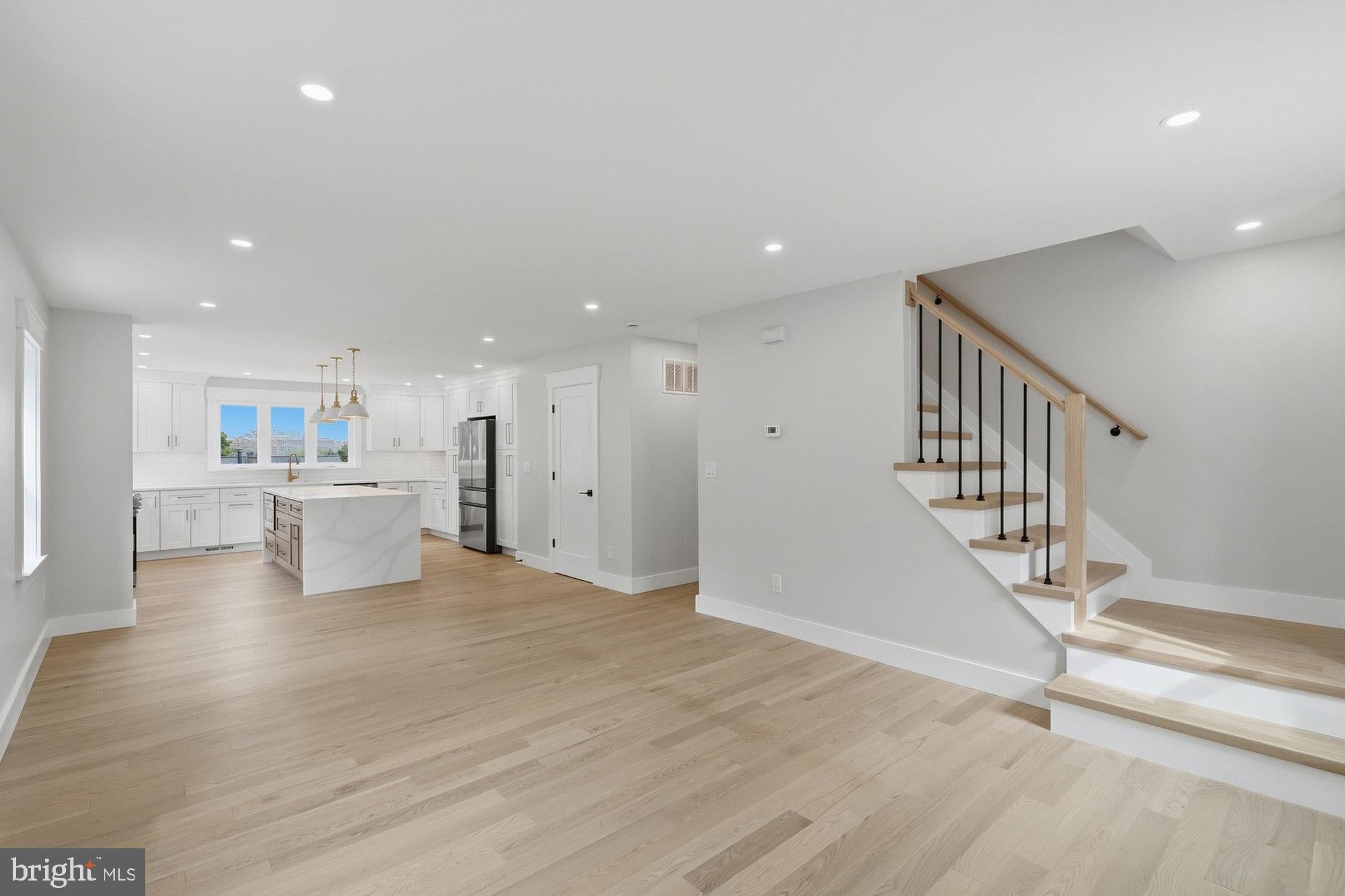 2404 RIVERVIEW TERRACE