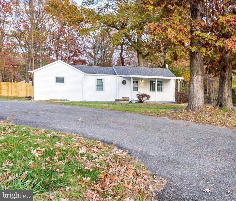 CHAPEL HILL - Residential Lease