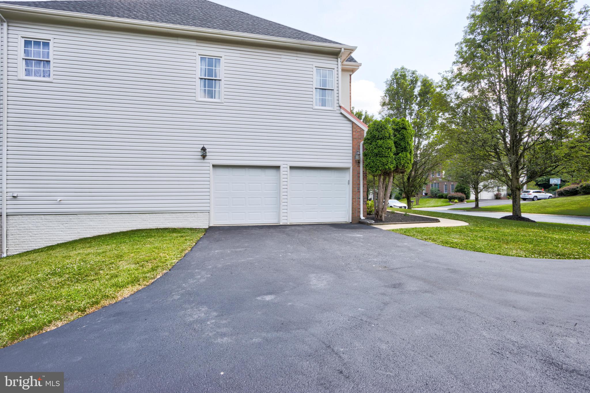 GROVEMONT - Residential