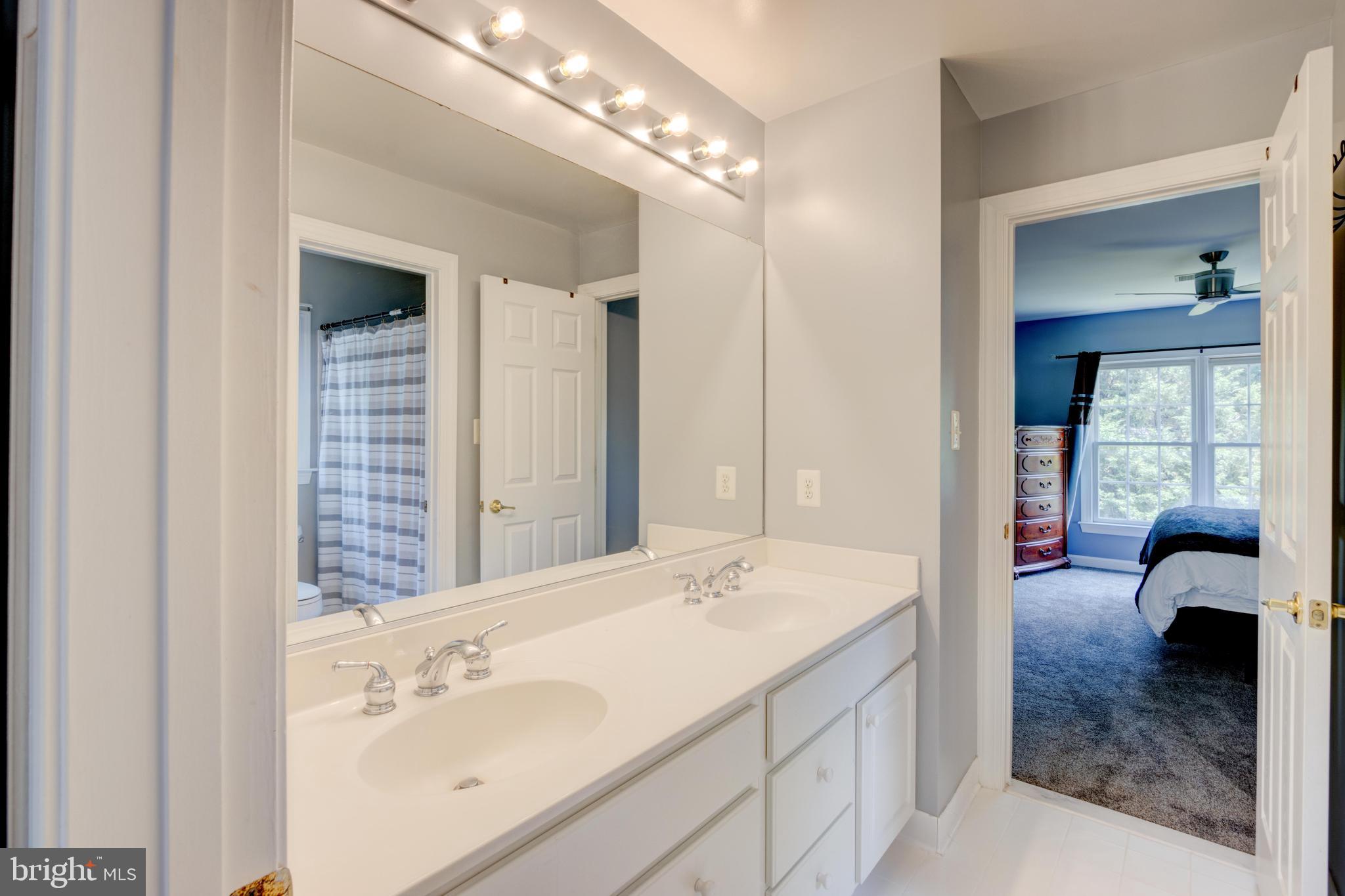 GROVEMONT - Residential