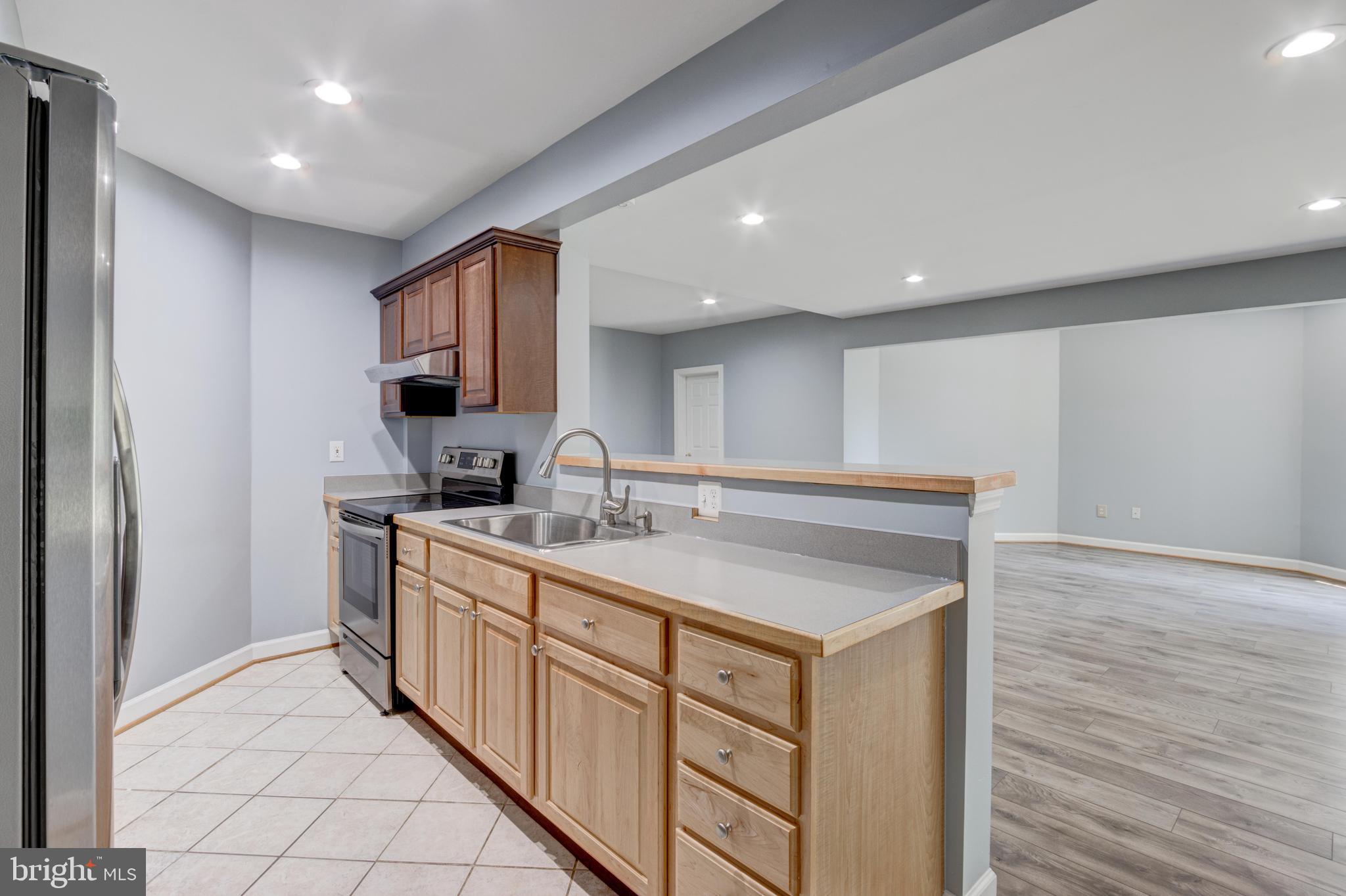 GROVEMONT - Residential