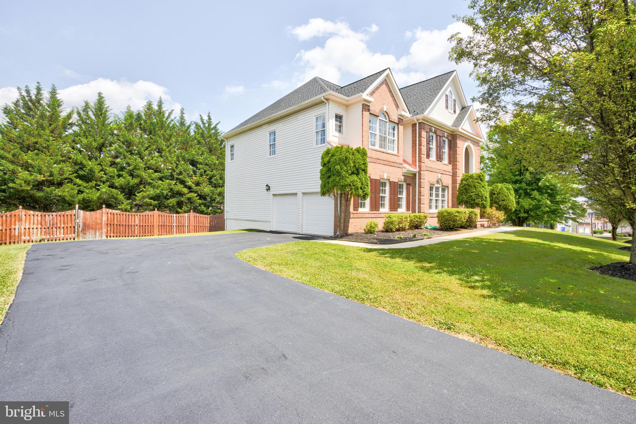 GROVEMONT - Residential