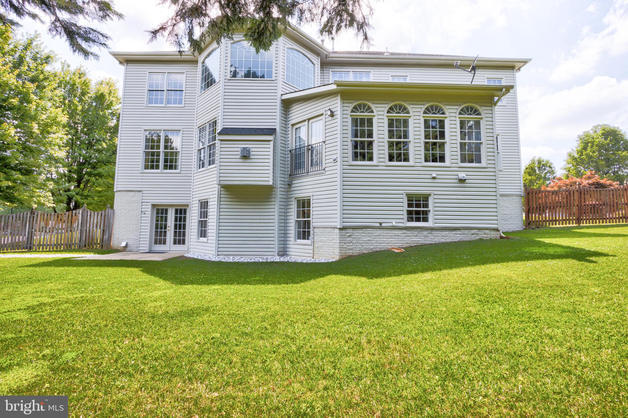 GROVEMONT - Residential