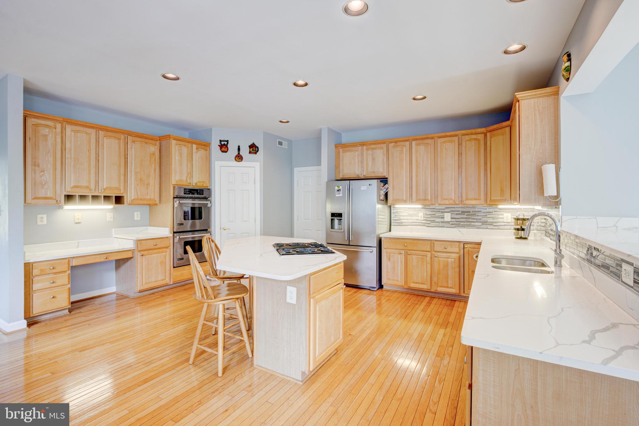 GROVEMONT - Residential