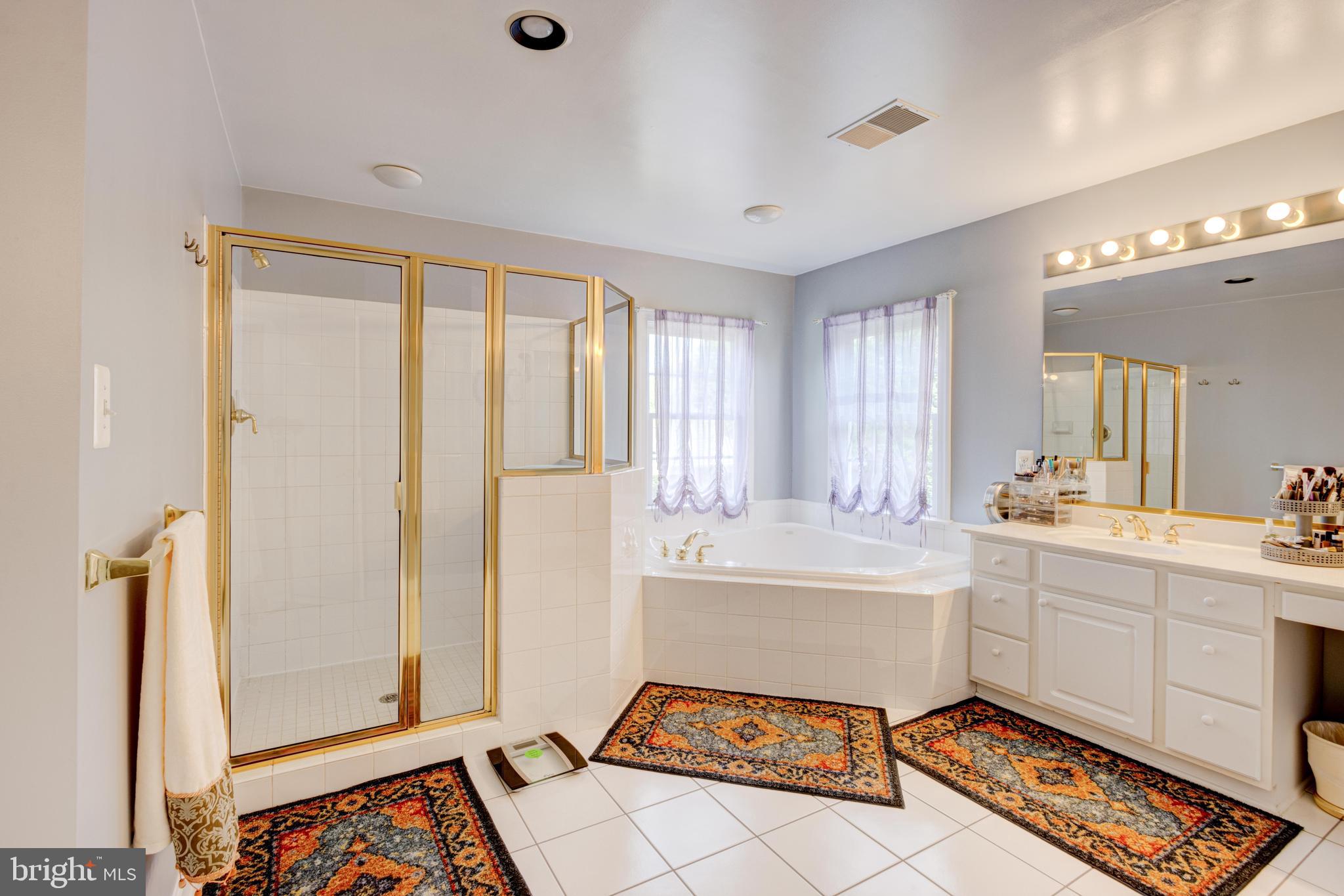 GROVEMONT - Residential