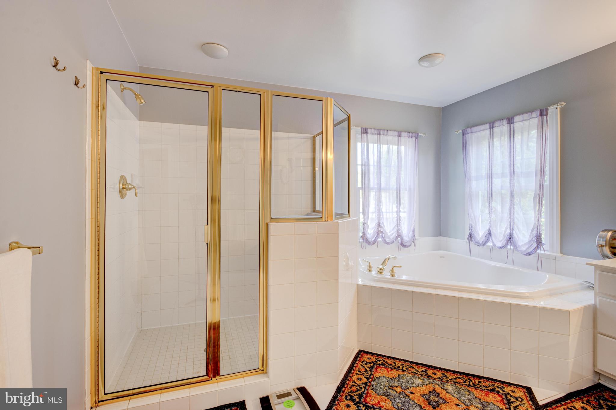 GROVEMONT - Residential