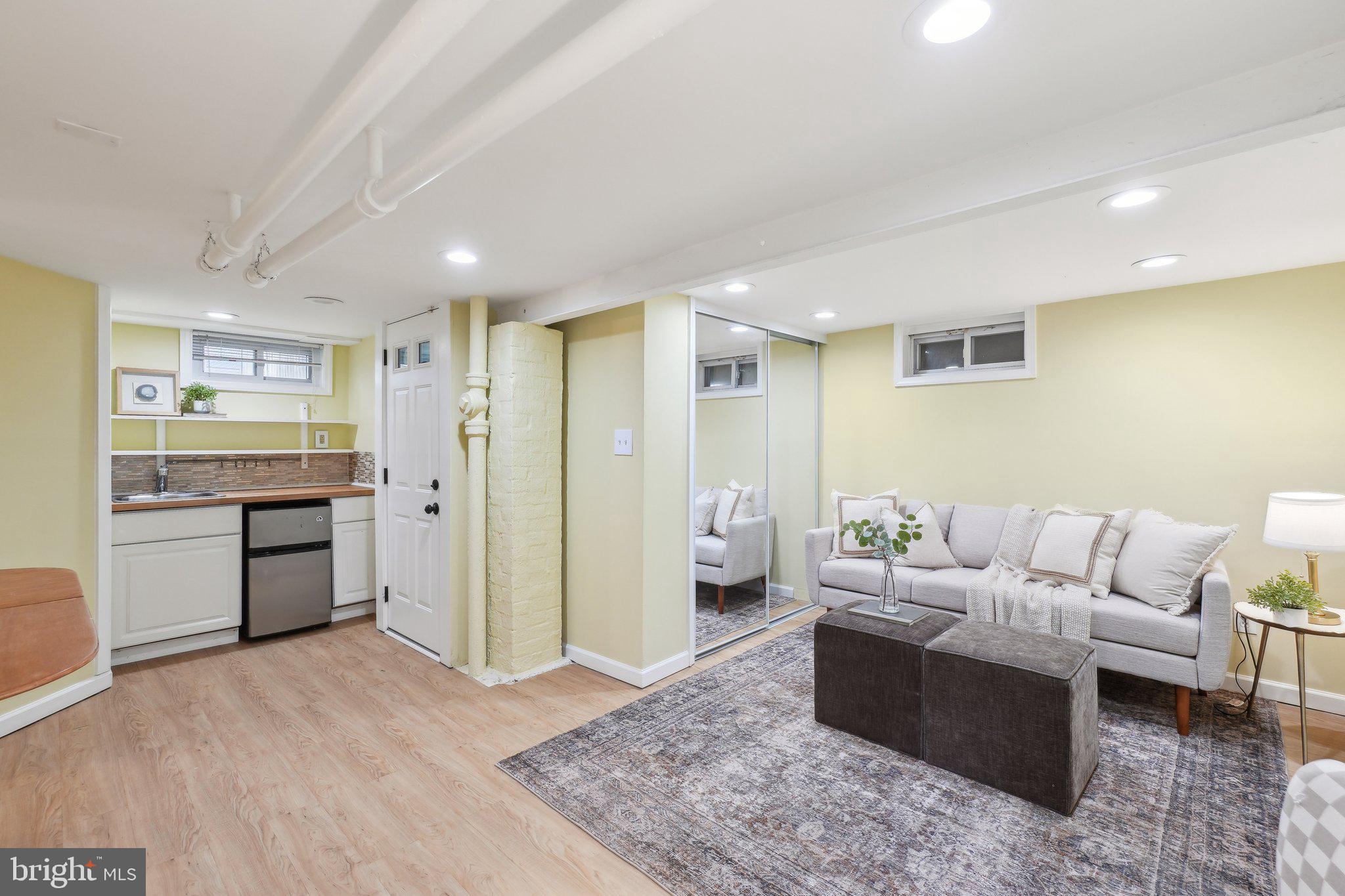 TAKOMA - Residential