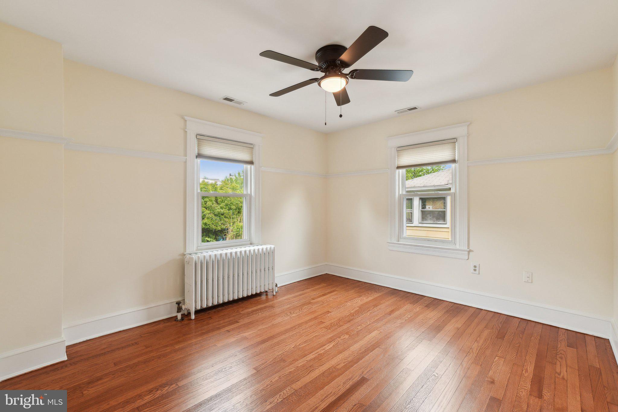 TAKOMA - Residential