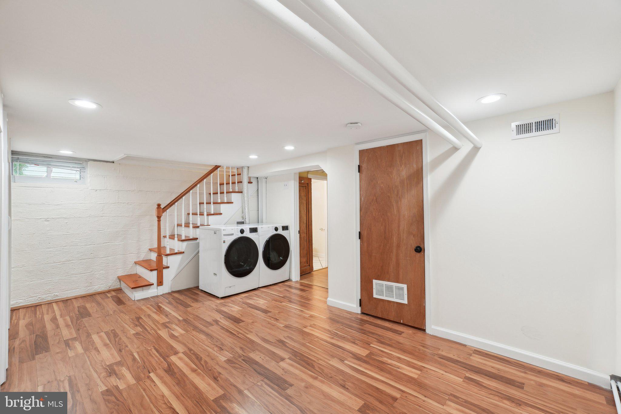 TAKOMA - Residential