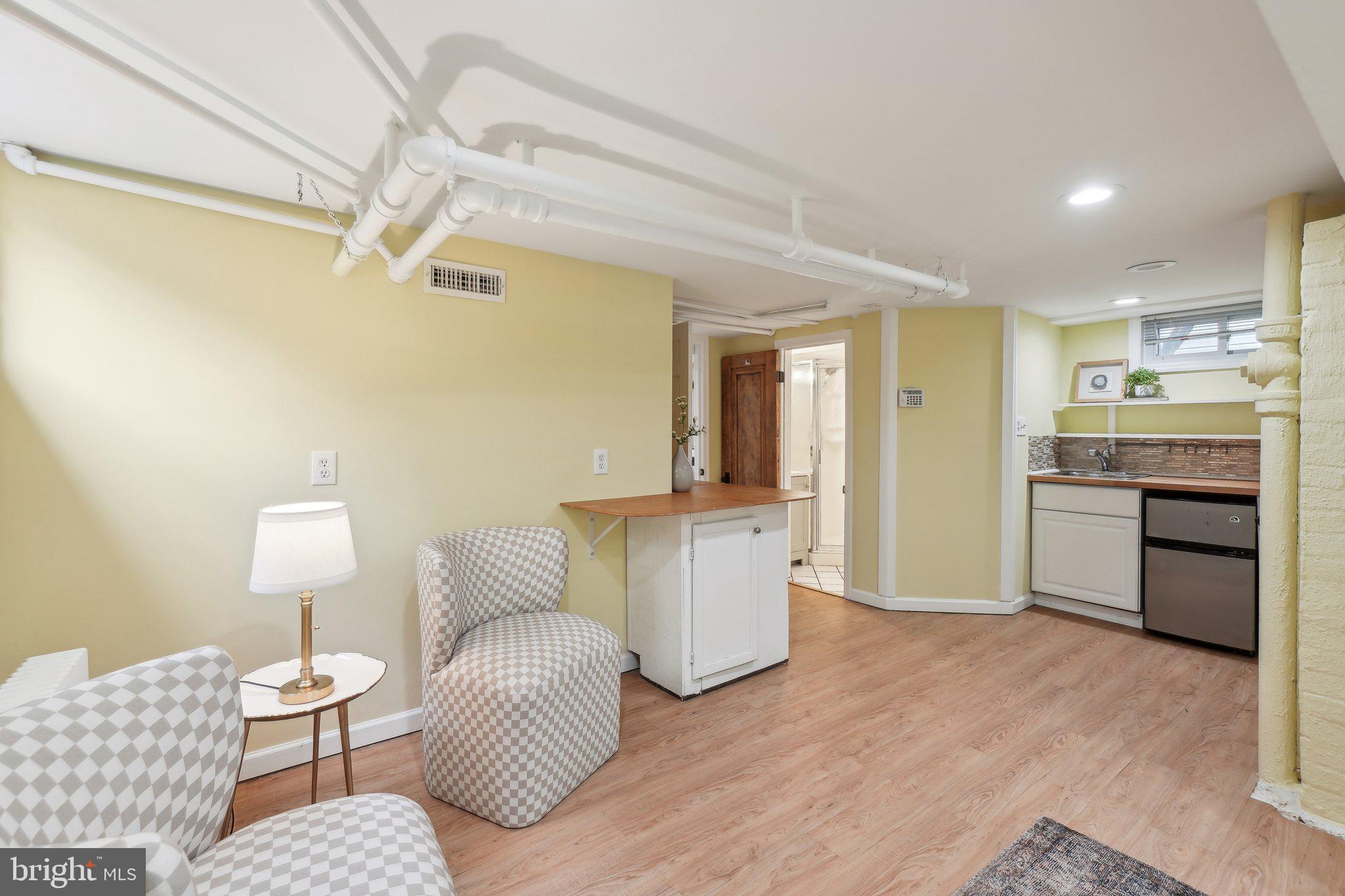 TAKOMA - Residential