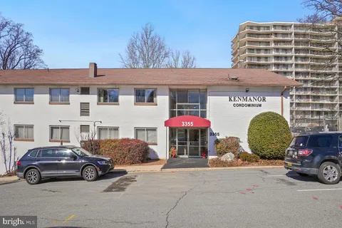 3355 University Boulevard W Unit 206, Kensington, MD MLS: MDMC2167862
