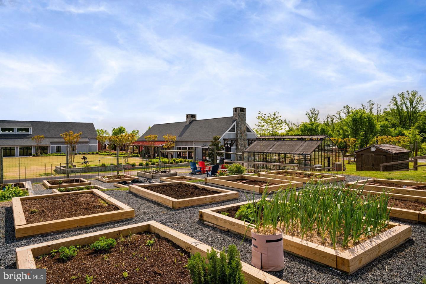 POTOMAC SHORES - Residential