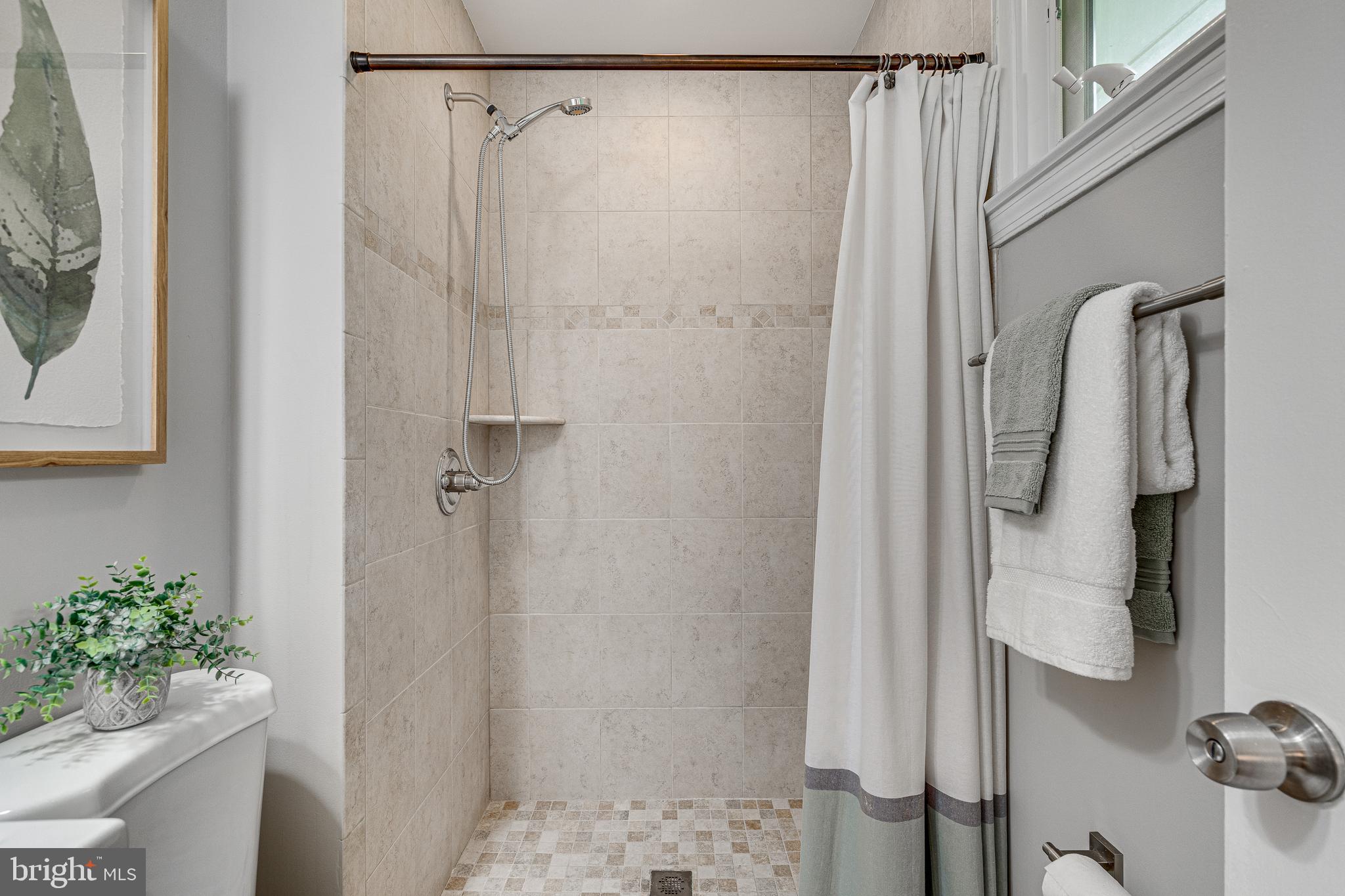 KINGS PARK WEST - Residential