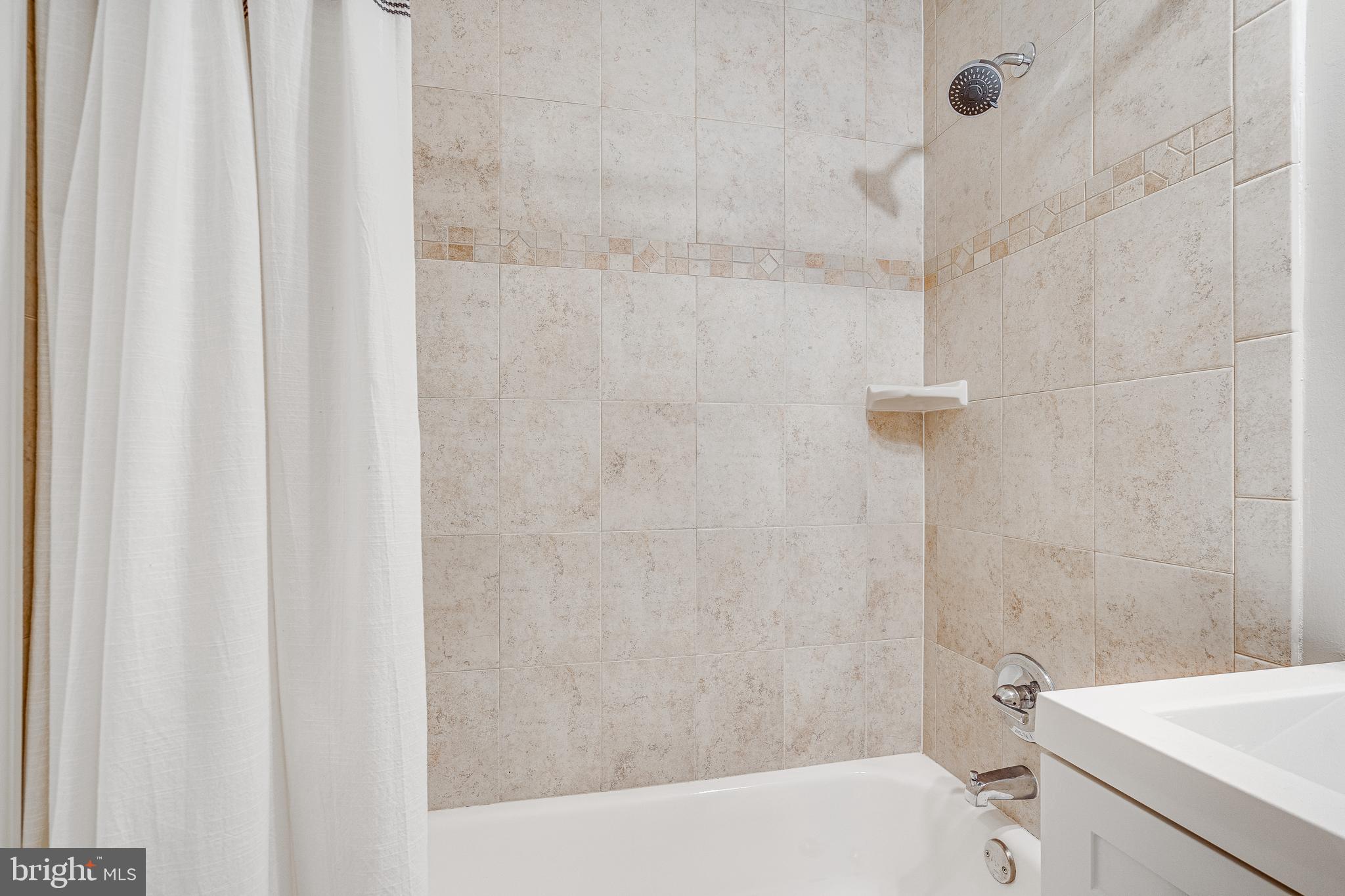 KINGS PARK WEST - Residential