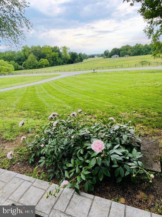 5620 CALVIN COURT