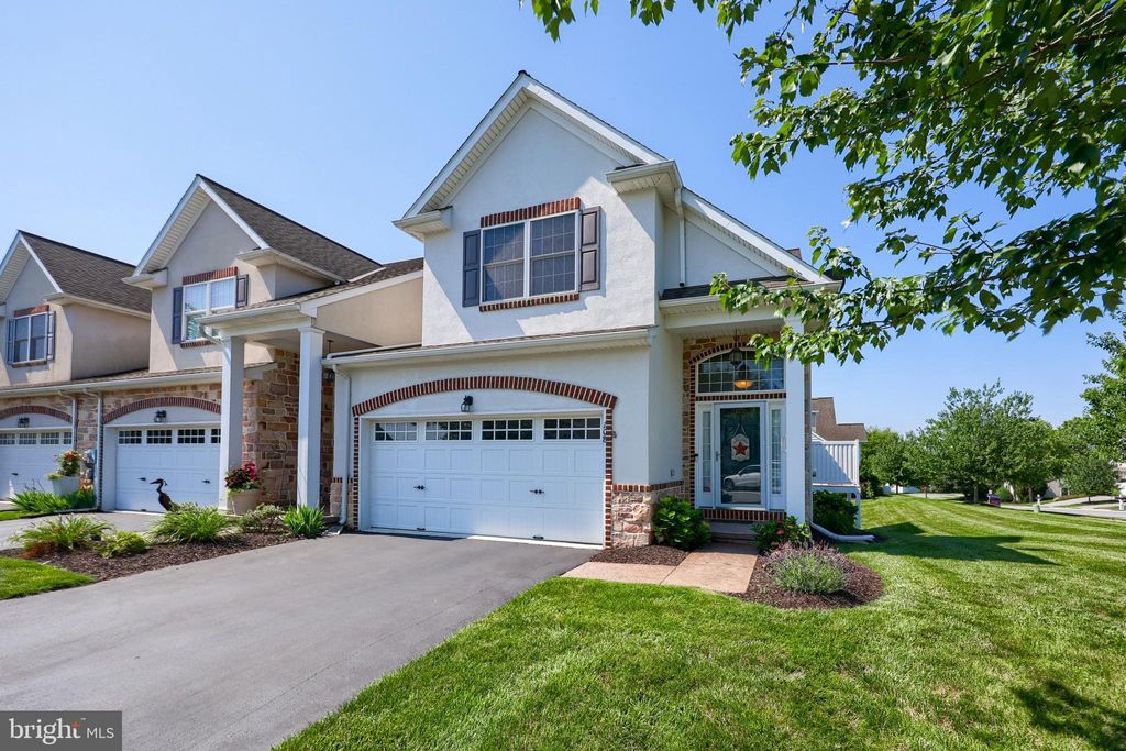 Photo of 108 Winterberry Court, LITITZ, PA 17543 (MLS # PALA2072164)