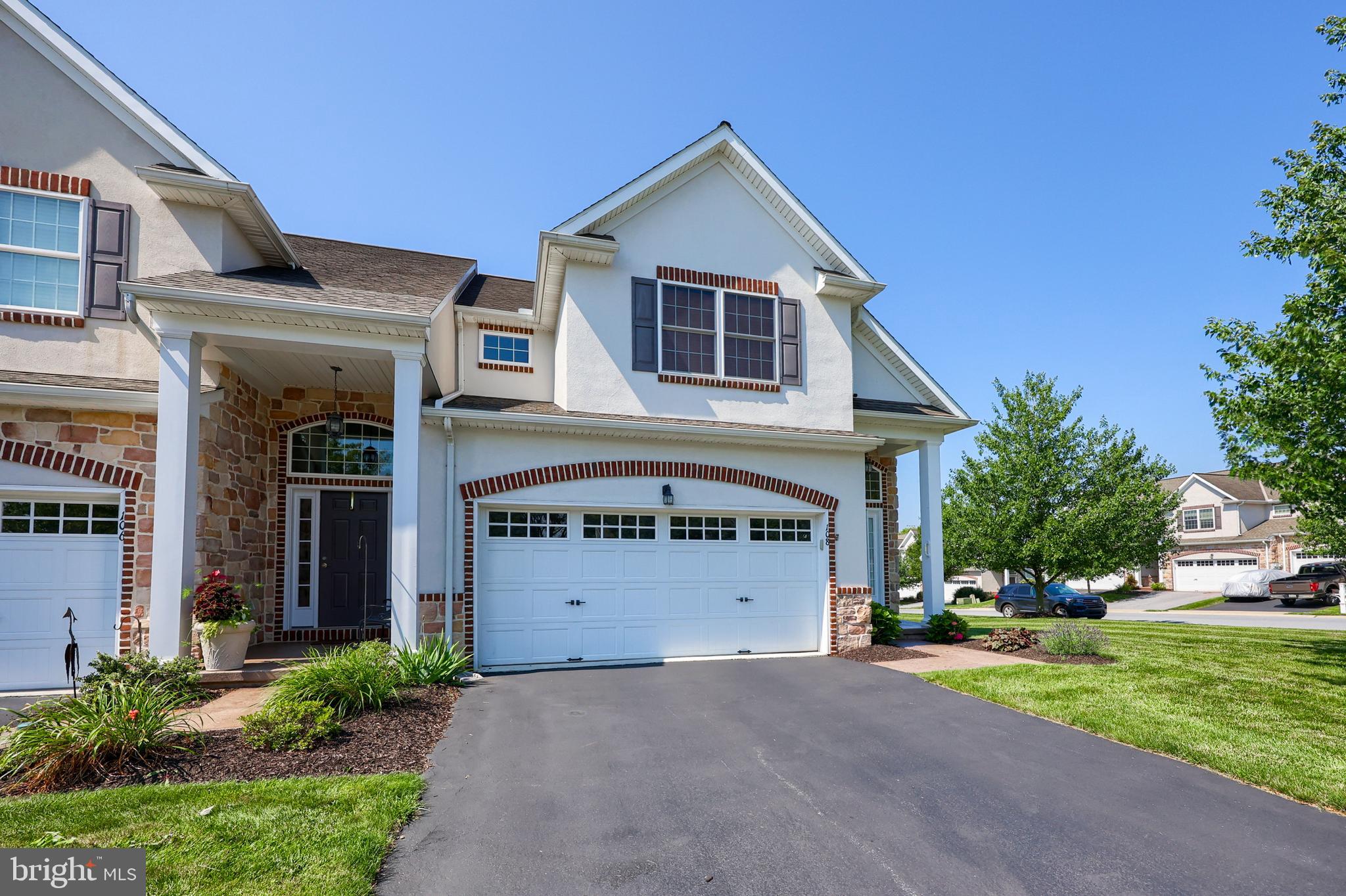 108 WINTERBERRY COURT