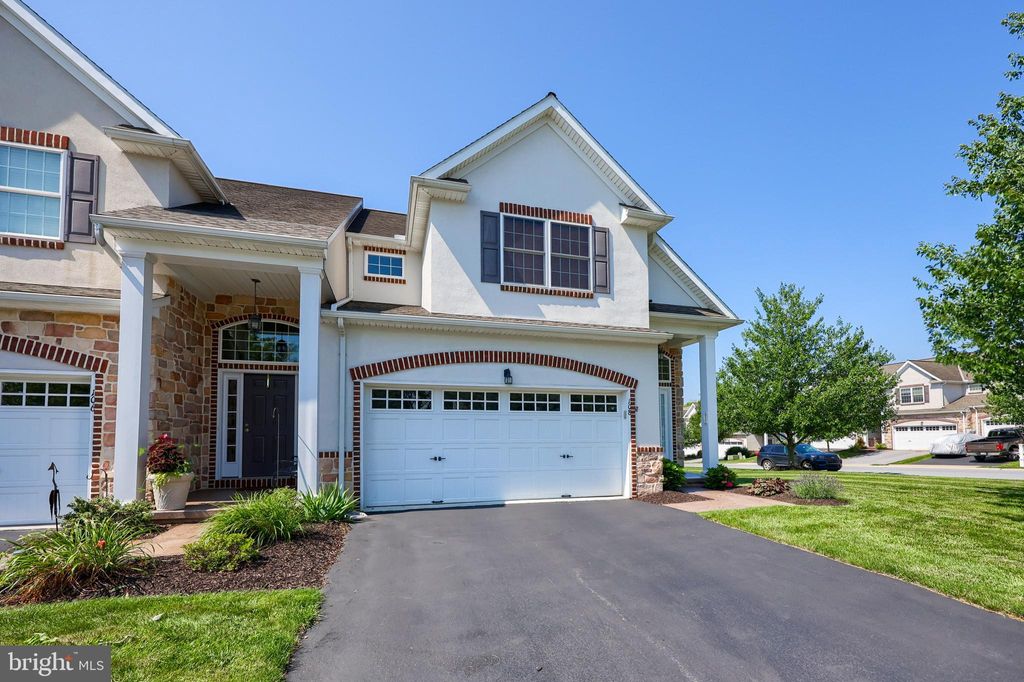Photo of 108 Winterberry Court, LITITZ, PA 17543 (MLS # PALA2072164)