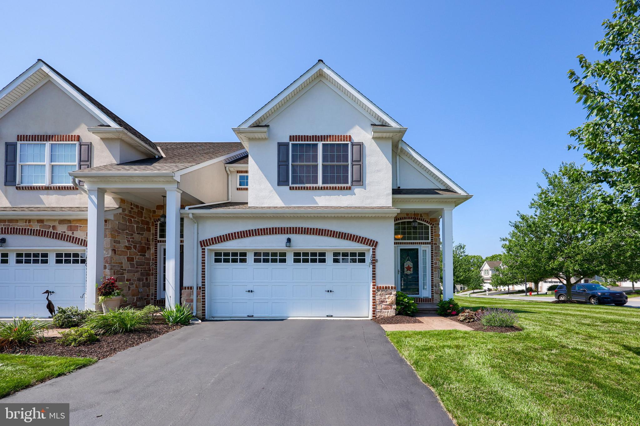 108 WINTERBERRY COURT