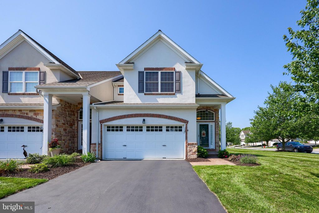 Photo of 108 Winterberry Court, LITITZ, PA 17543 (MLS # PALA2072164)