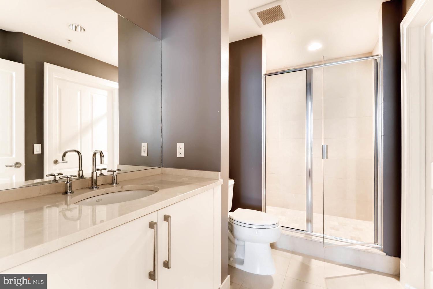 THE RITZ-CARLTON RESIDENCES - Residential