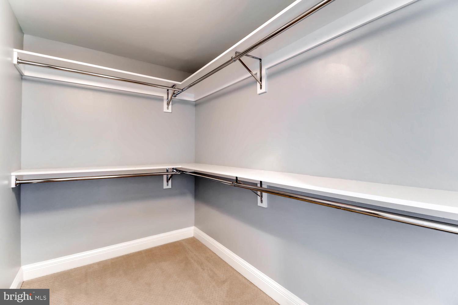 THE RITZ-CARLTON RESIDENCES - Residential