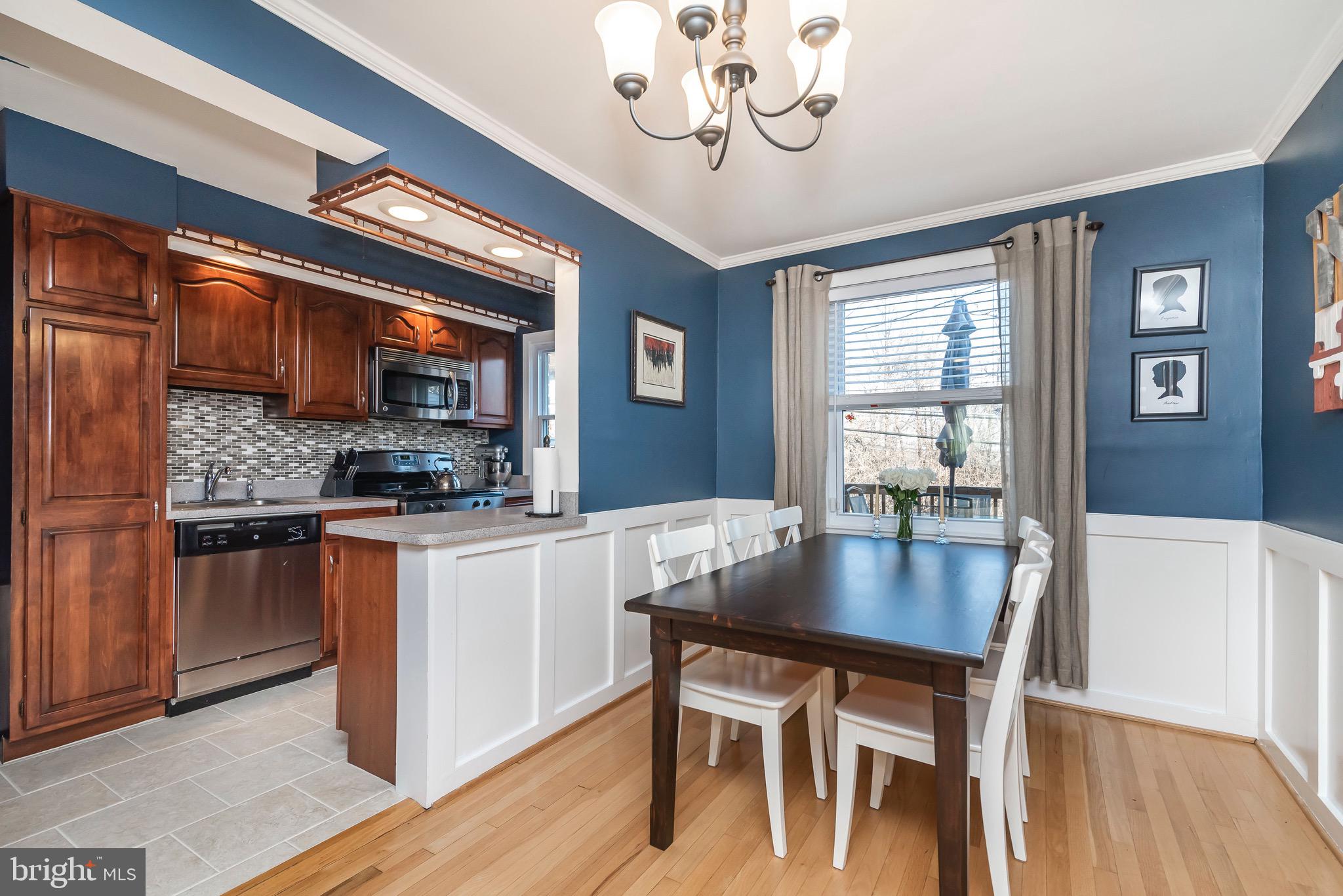 ARBOUR MANOR - Residential