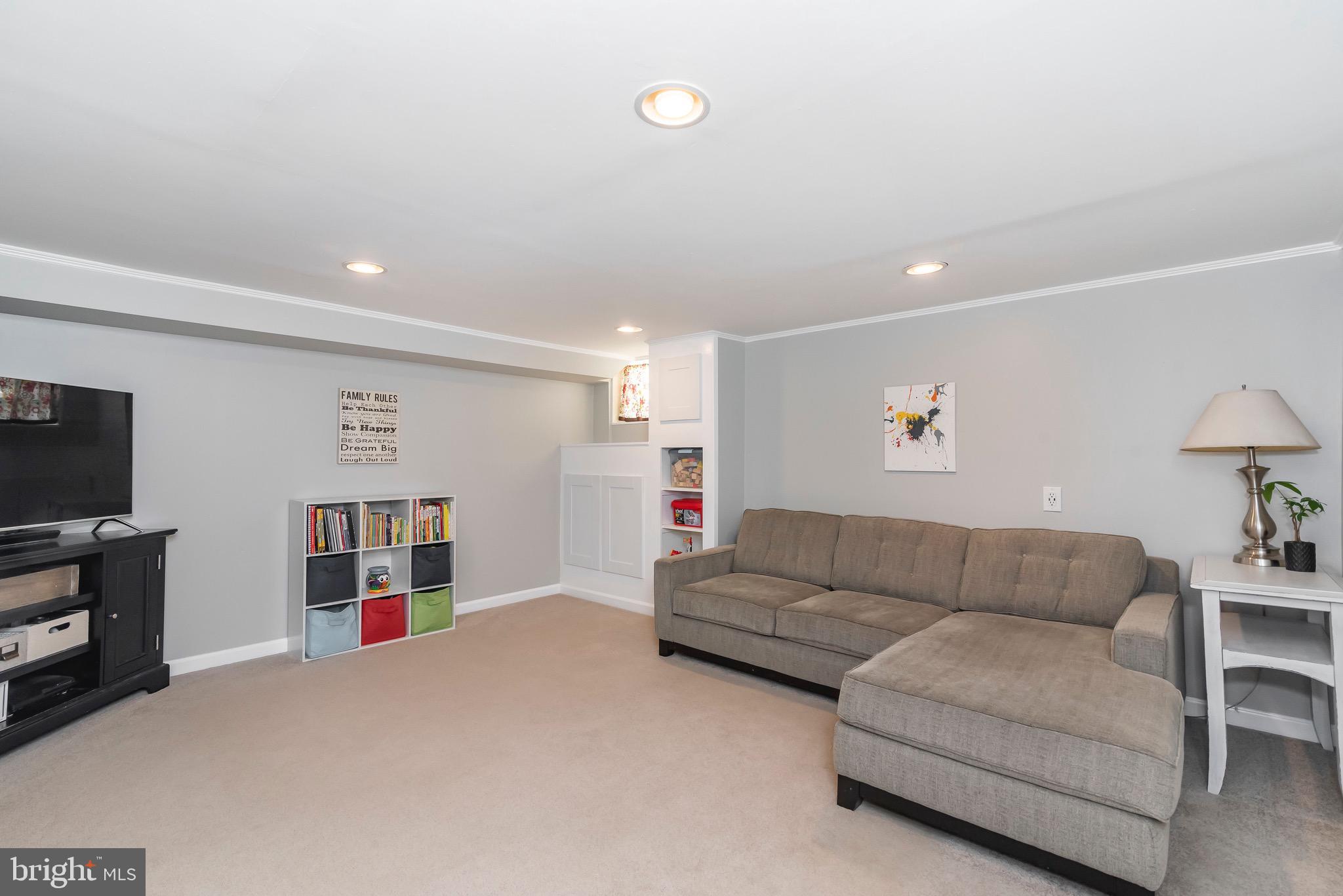 ARBOUR MANOR - Residential