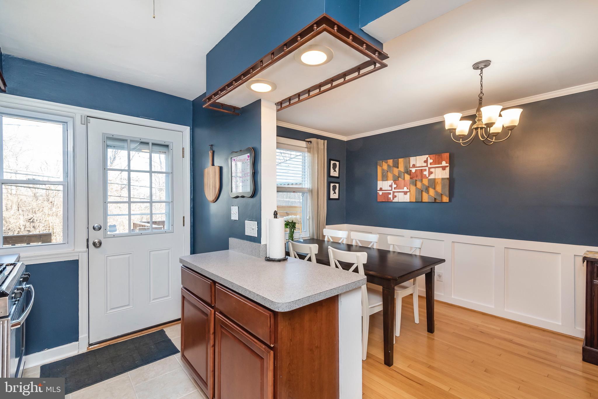 ARBOUR MANOR - Residential