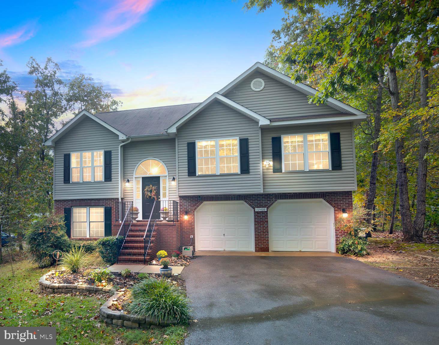 LAKE WILDERNESS - Residential