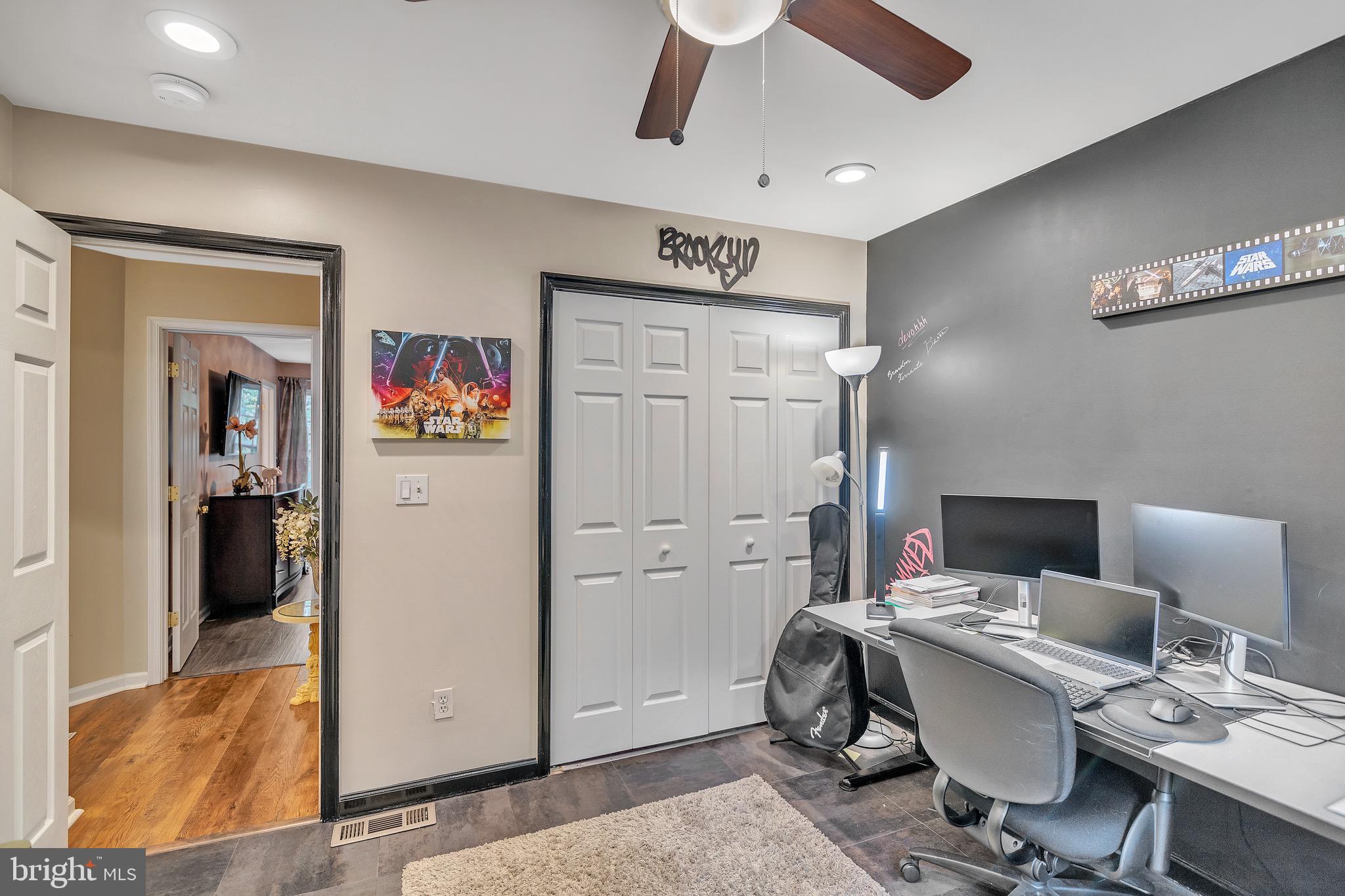 LAKE WILDERNESS - Residential