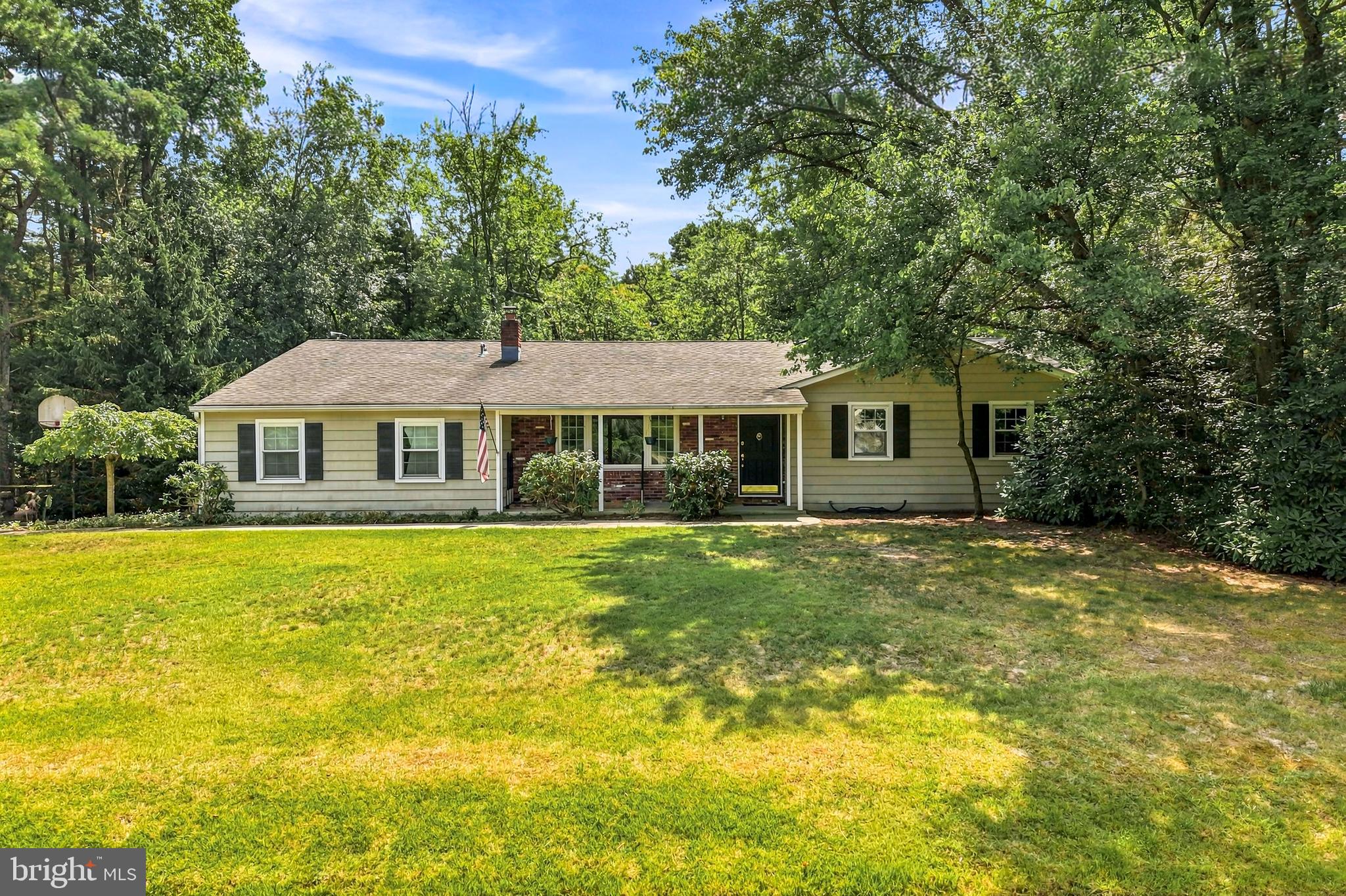 314 LAKESHORE DRIVE