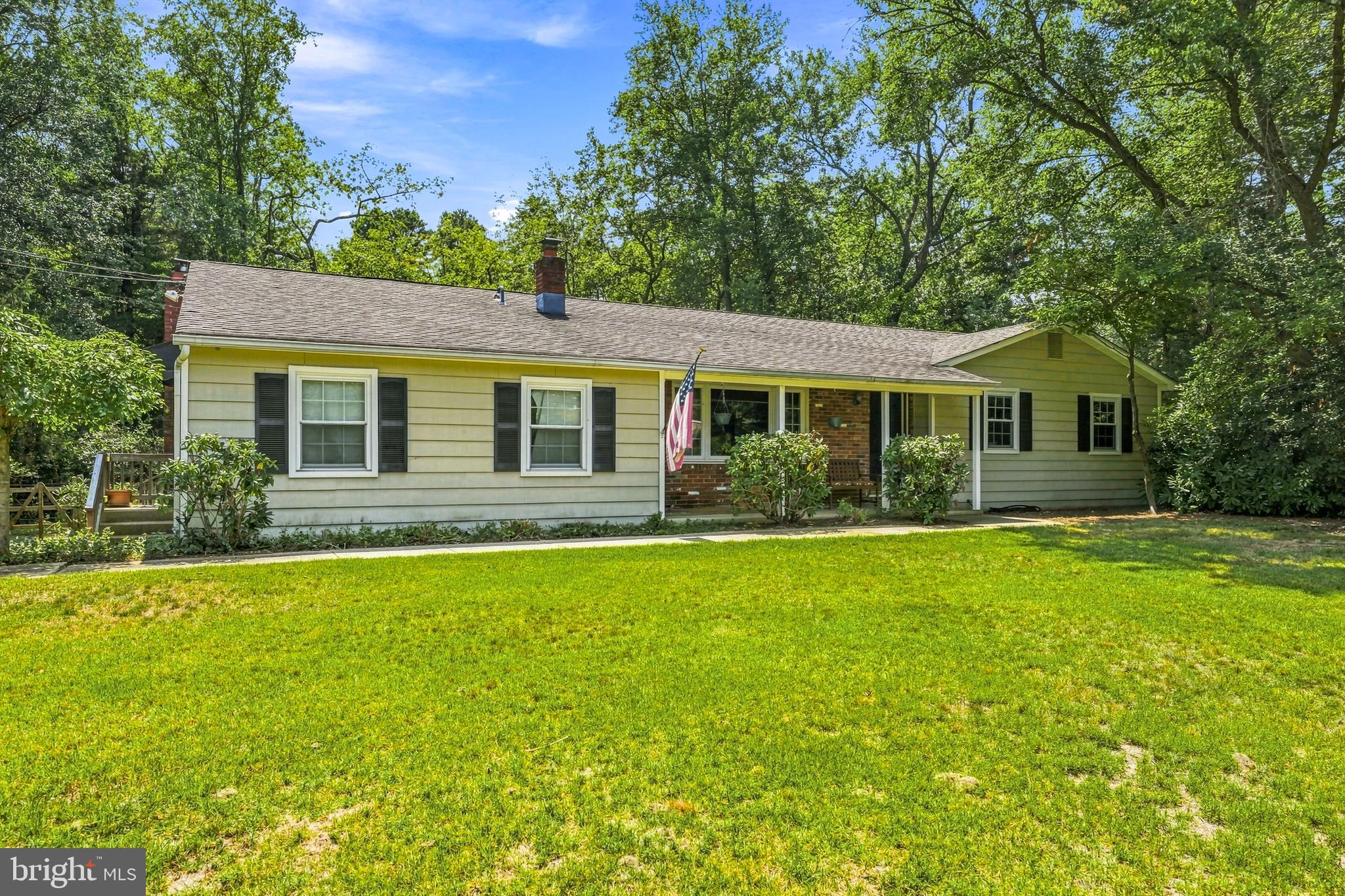 314 LAKESHORE DRIVE
