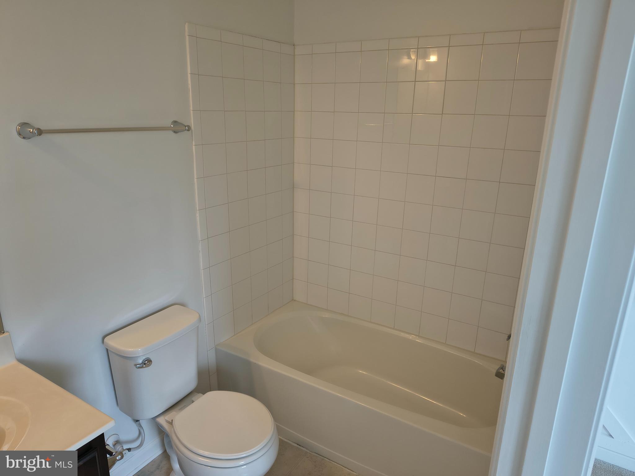 HOLLY POINT - Residential