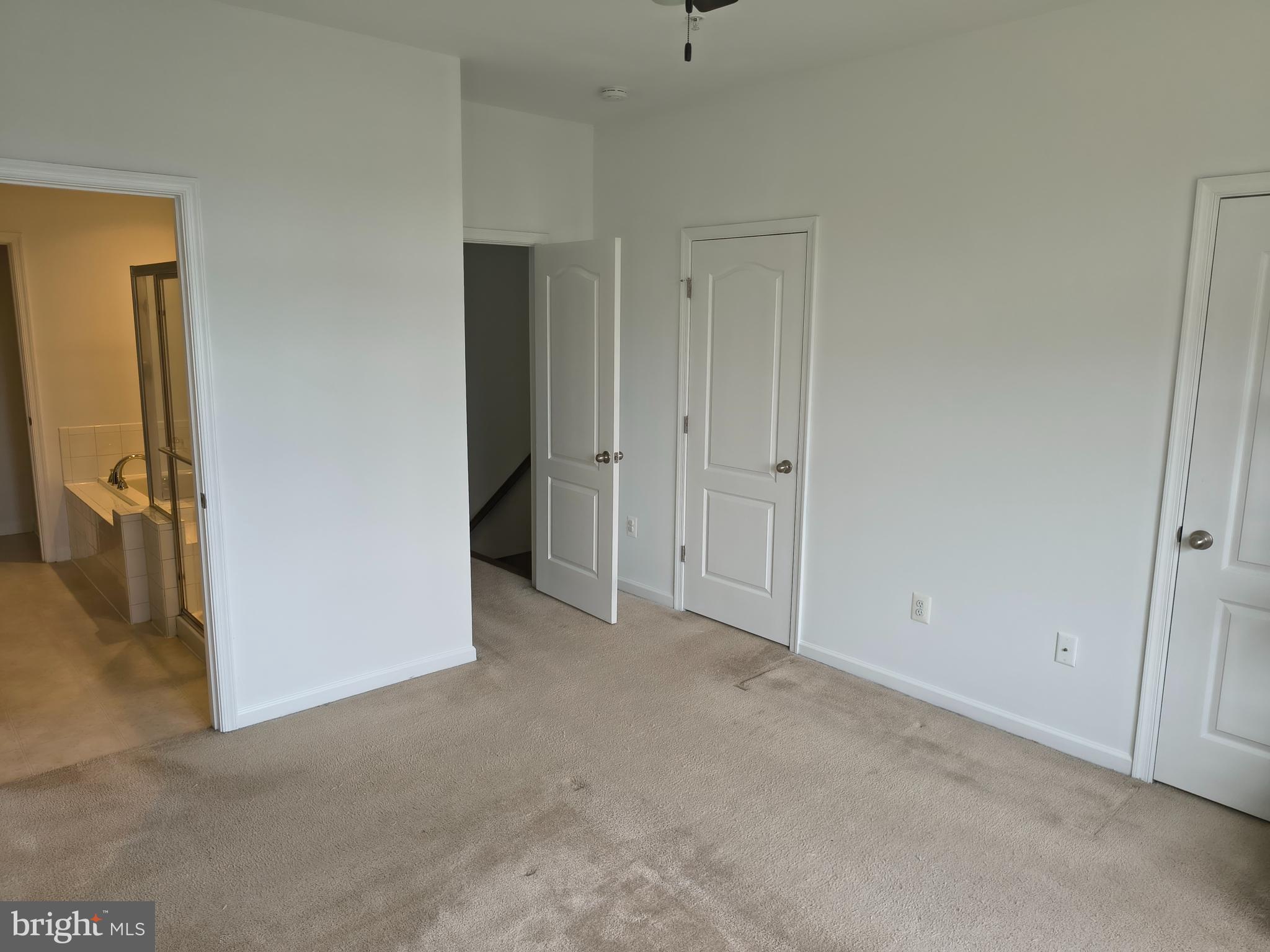 HOLLY POINT - Residential