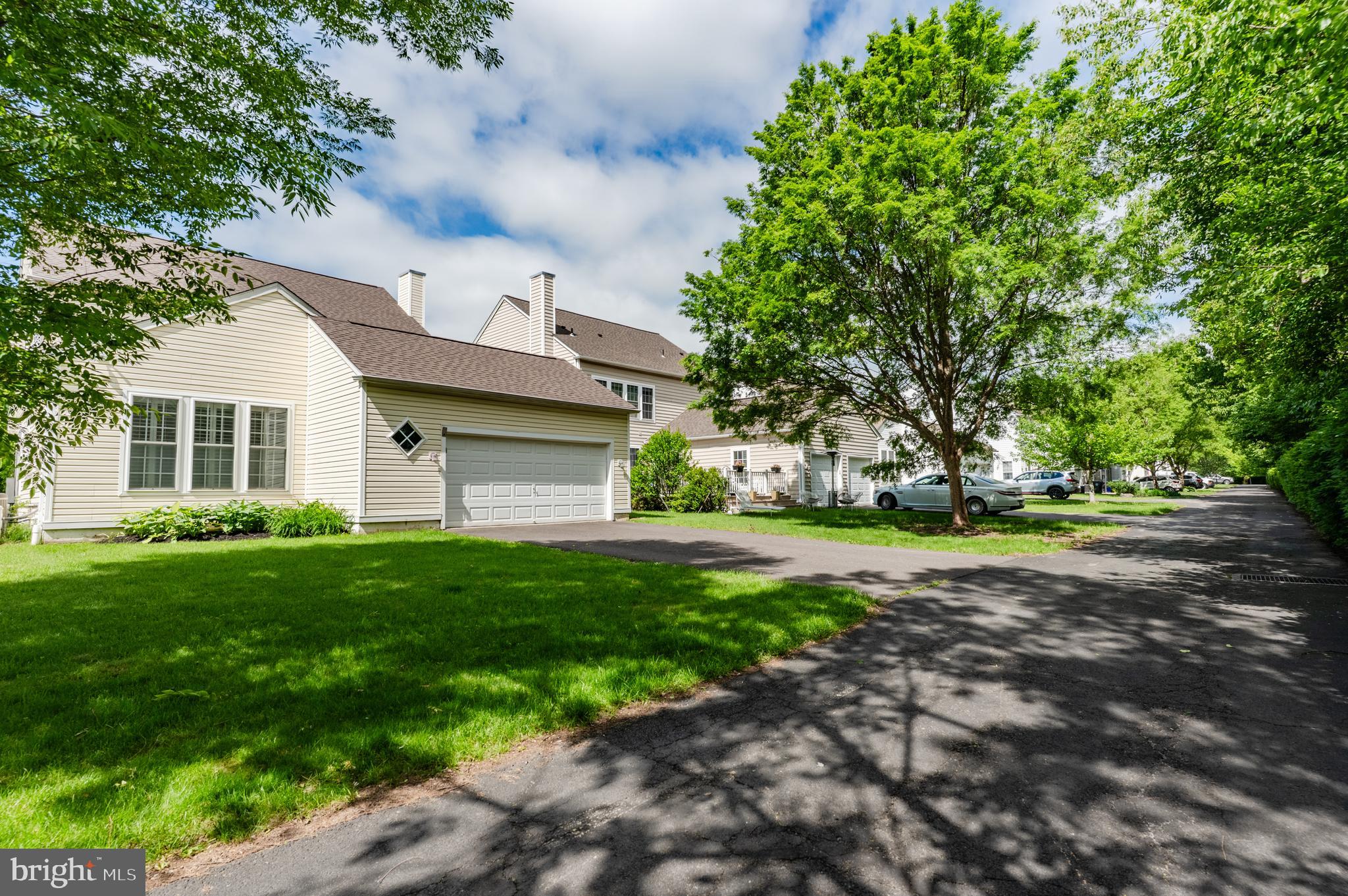196 PIPERS INN DRIVE