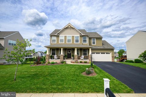 24 FURLONG ROAD DOUGLASSVILLE PA 19518