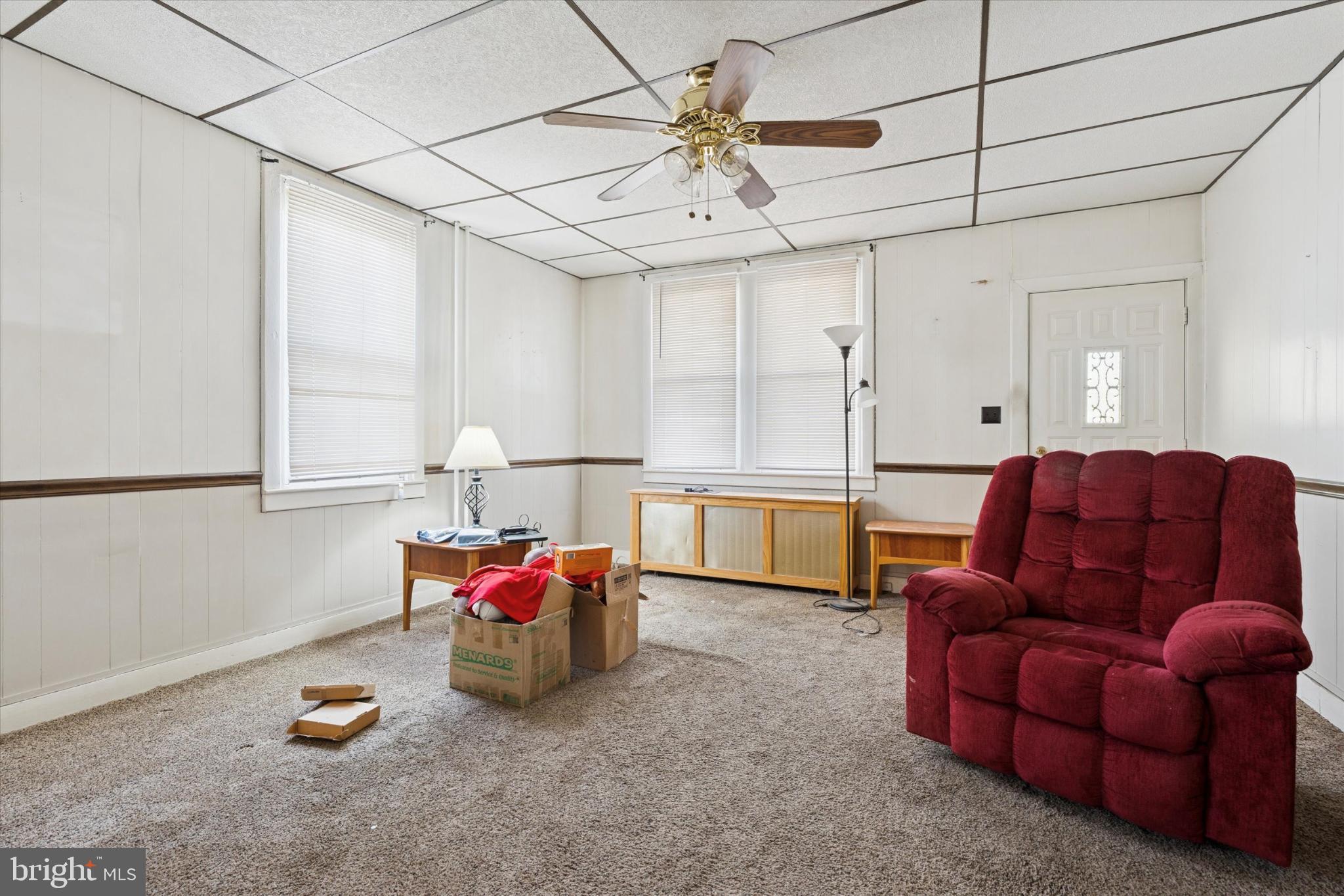 832 JEFFERSON AVENUE