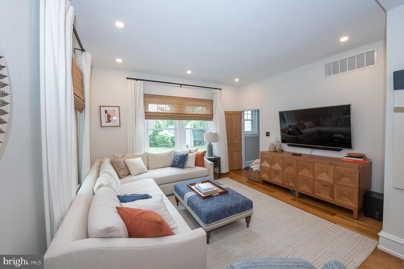 NARBERTH - Residential