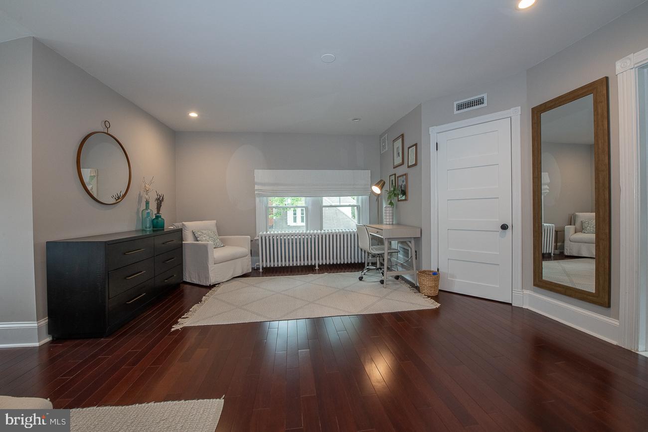 NARBERTH - Residential