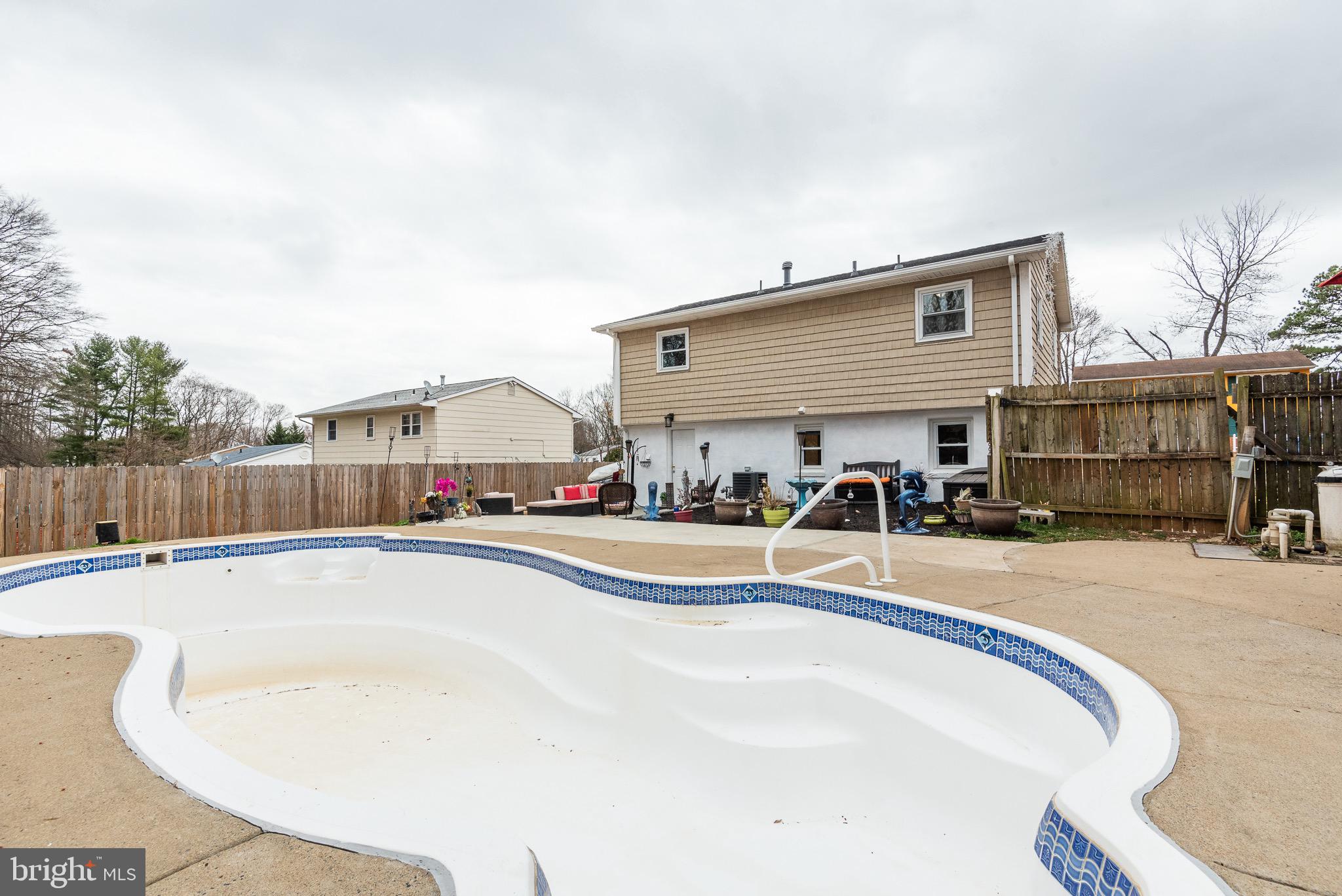 DALE CITY - Residential