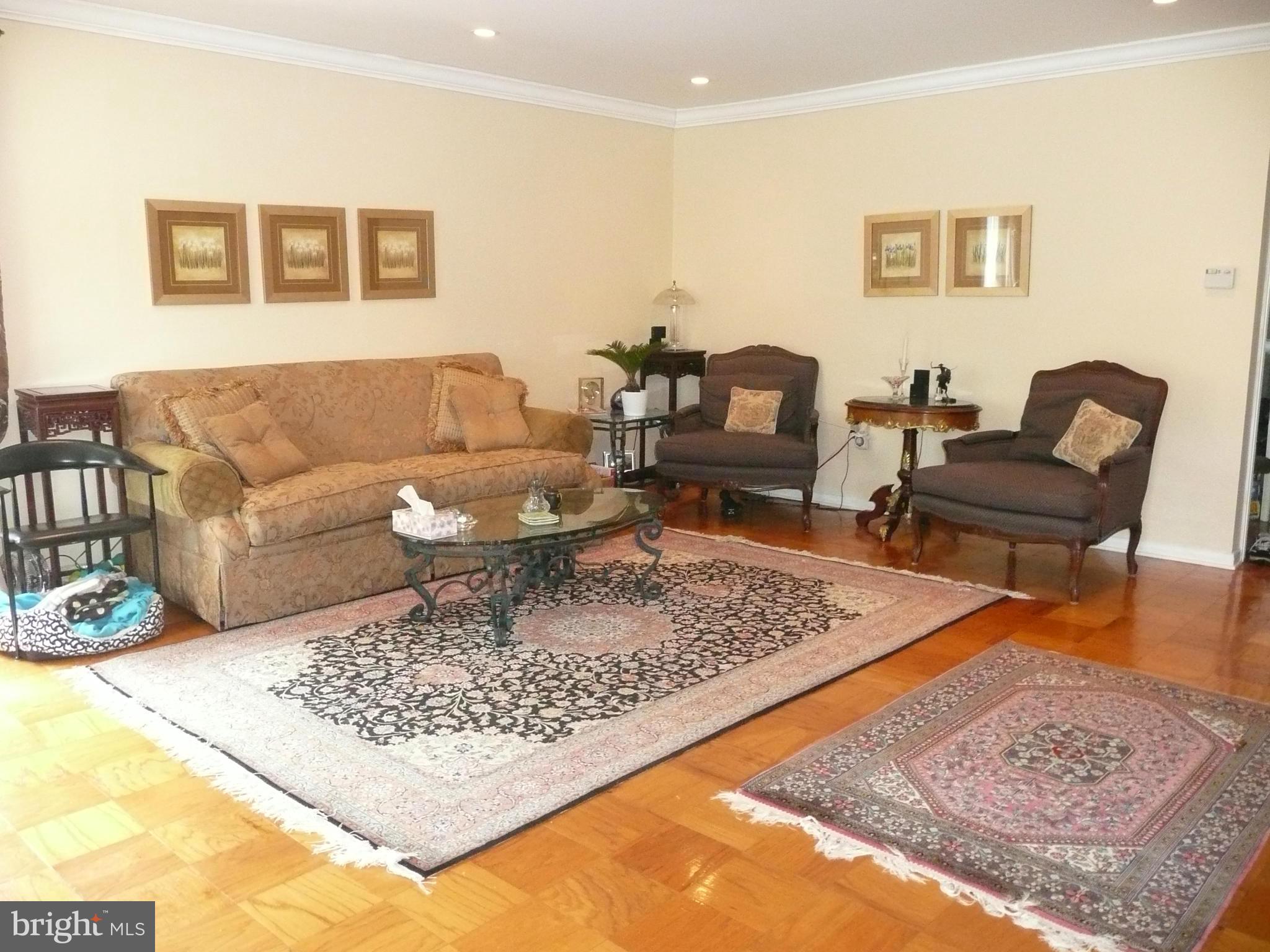 VILLAGE OF WILDE LAKE - Residential