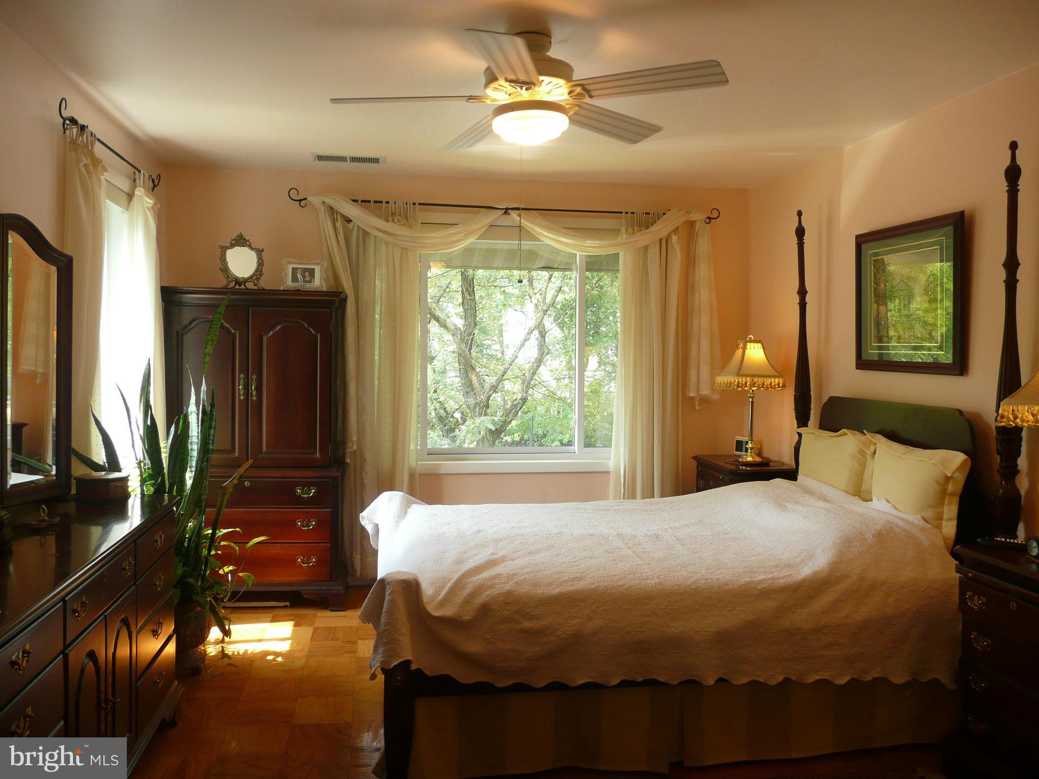 VILLAGE OF WILDE LAKE - Residential