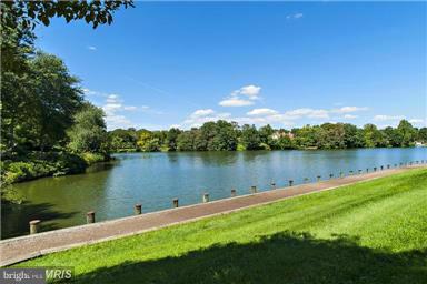 VILLAGE OF WILDE LAKE - Residential